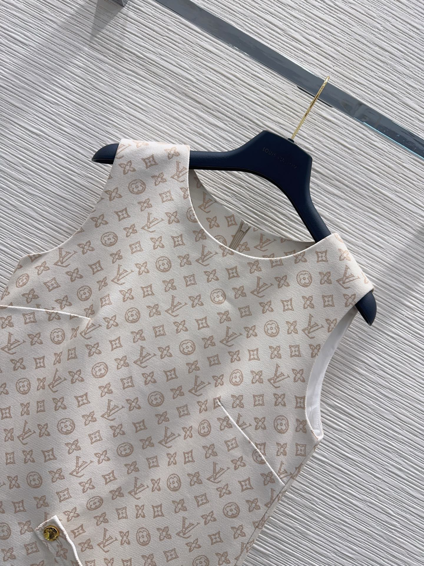 [TOP] Louis Vuitton LV Dress - White