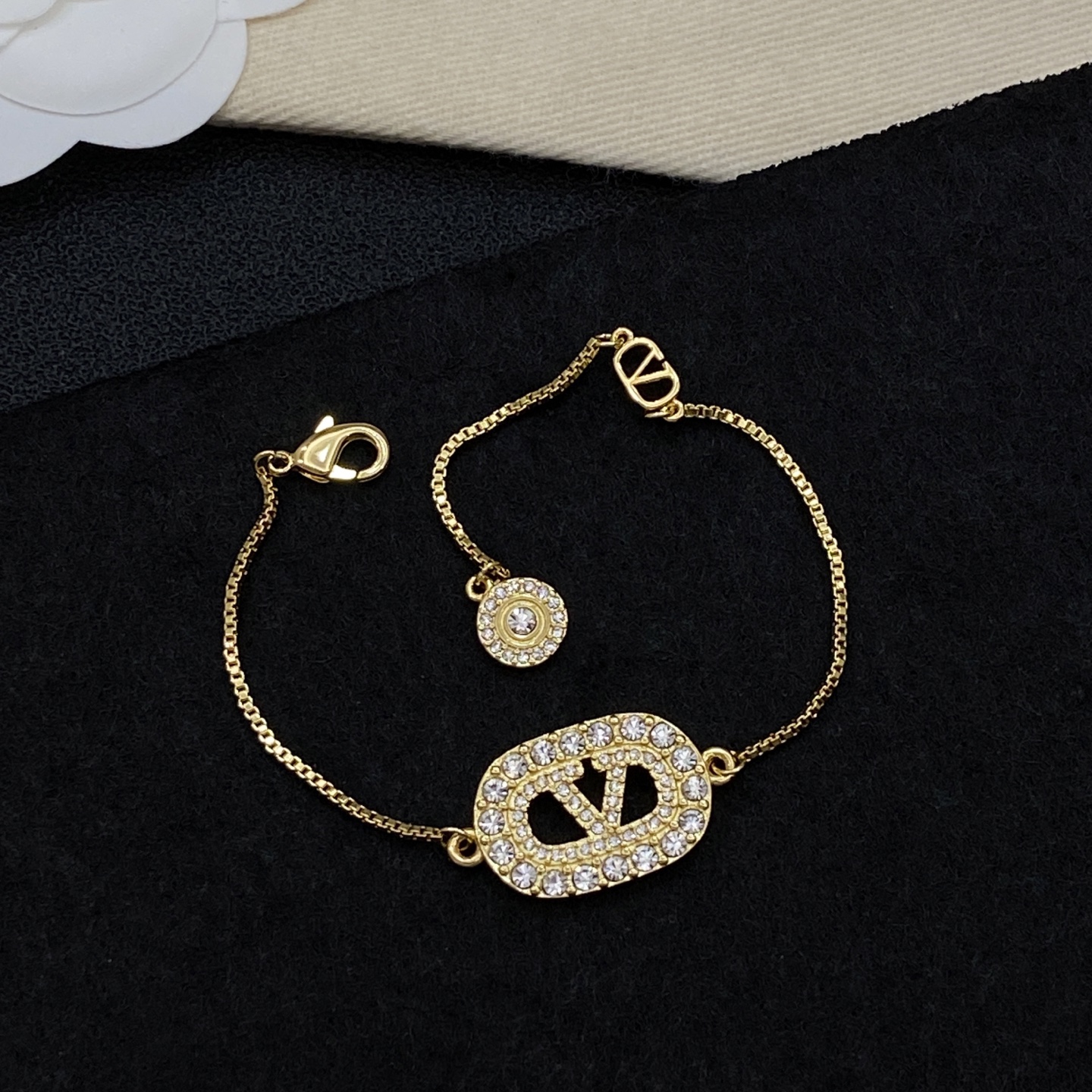 [TOP] VALENTINO Bracelet - 2 Colors - 711 Luxury