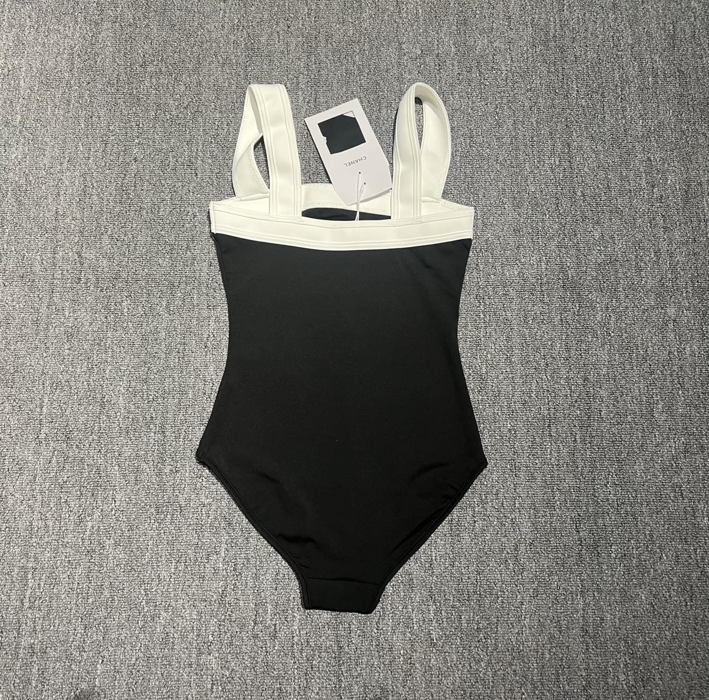26 CHANEL Spring/Summer New Classic Double C Logo Color Block Swimsuit #379651