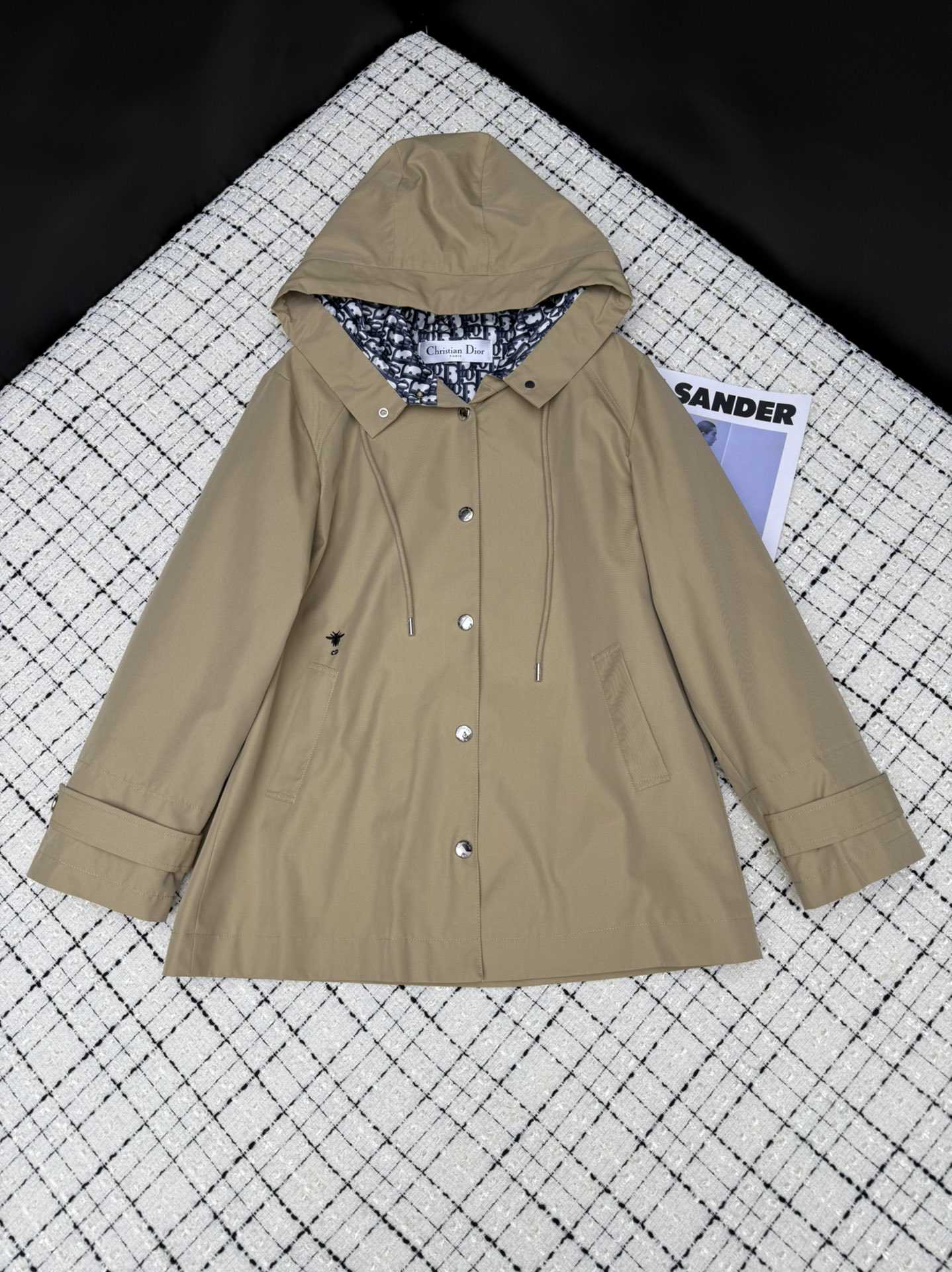 [TOP] Christian Dior Trench Coat - Khaki