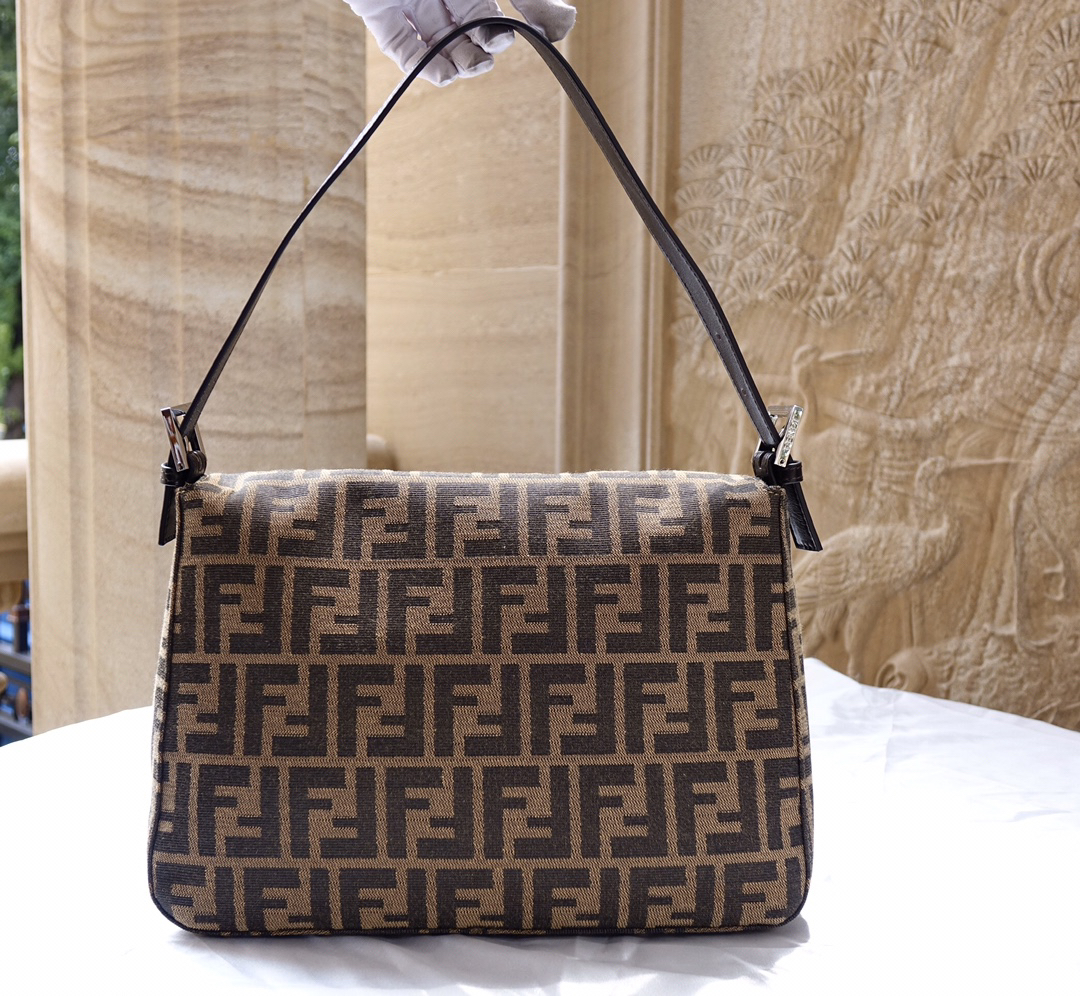 [TOP] FENDI Vintage Bag 29x21x12cm - Brown & SHW - 711 Luxury