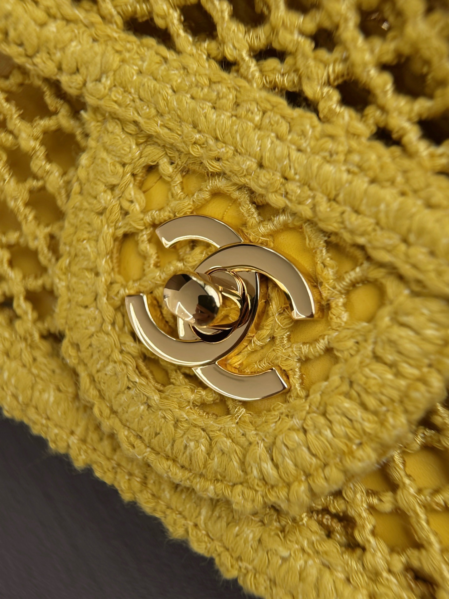 [TOP] CHANEL 26M Coco beach Crochet Cutout Chain Classic Flab Bag 21-14-6cm - Yellow - GHW - 711 Luxury
