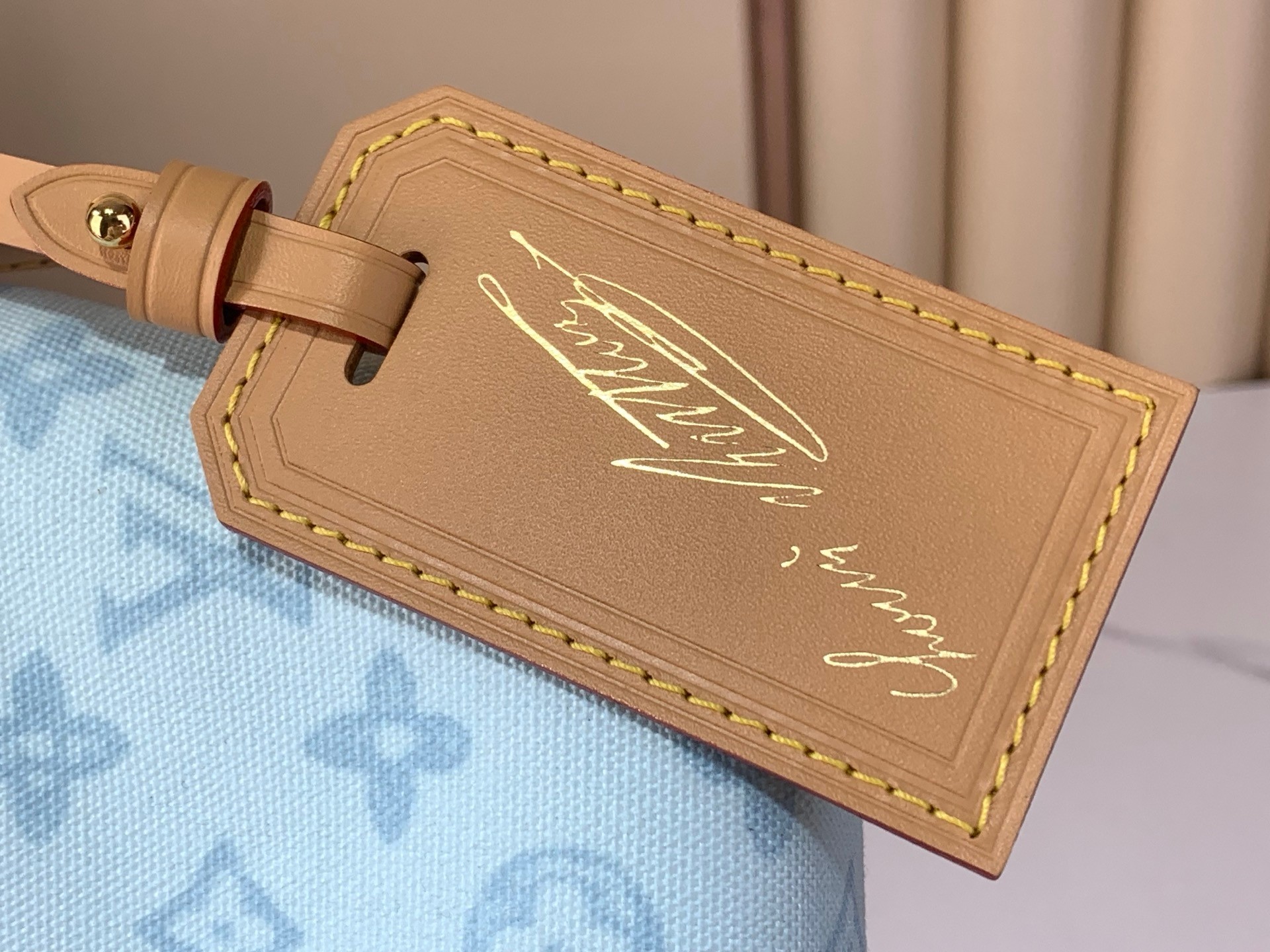 [TOP] Louis Vuitton LV Hills Pochette Handbag 18.5 x 11 x 6.5cm - Light Blue