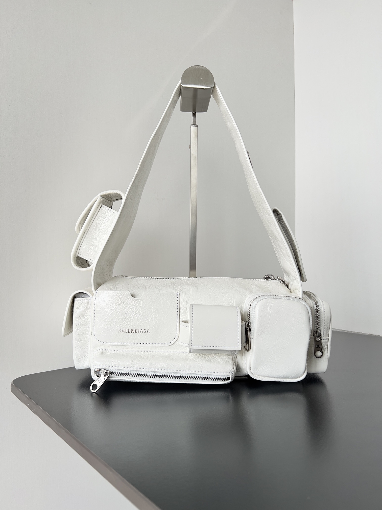 [TOP] BALENCIAGA Superbusy Series Sheepskin Shoulder Bag  32 x  12 x 10 cm - 2 Colors