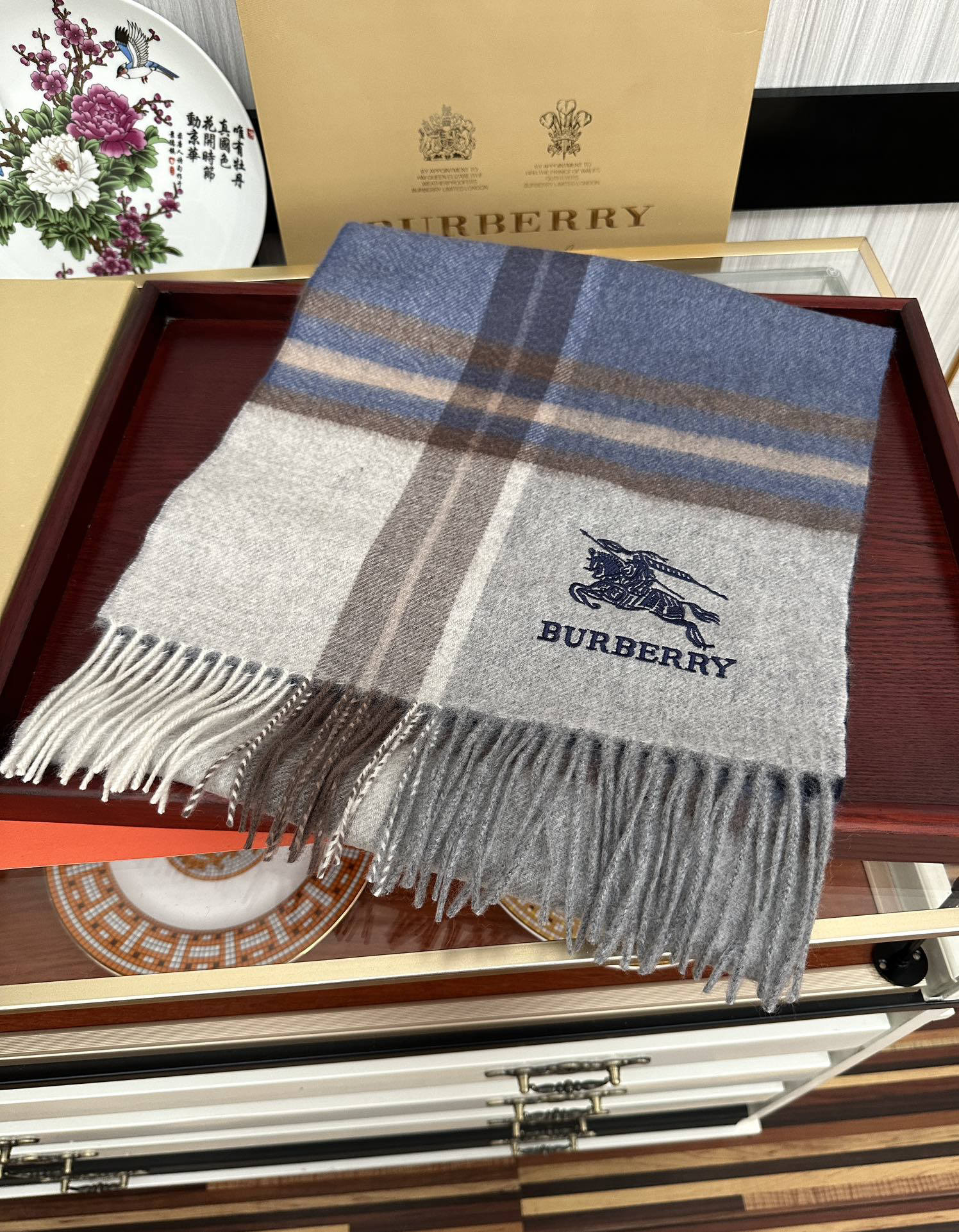 [TOP] BURBERRY Cashmere Scarf 32x180 cm - Blue