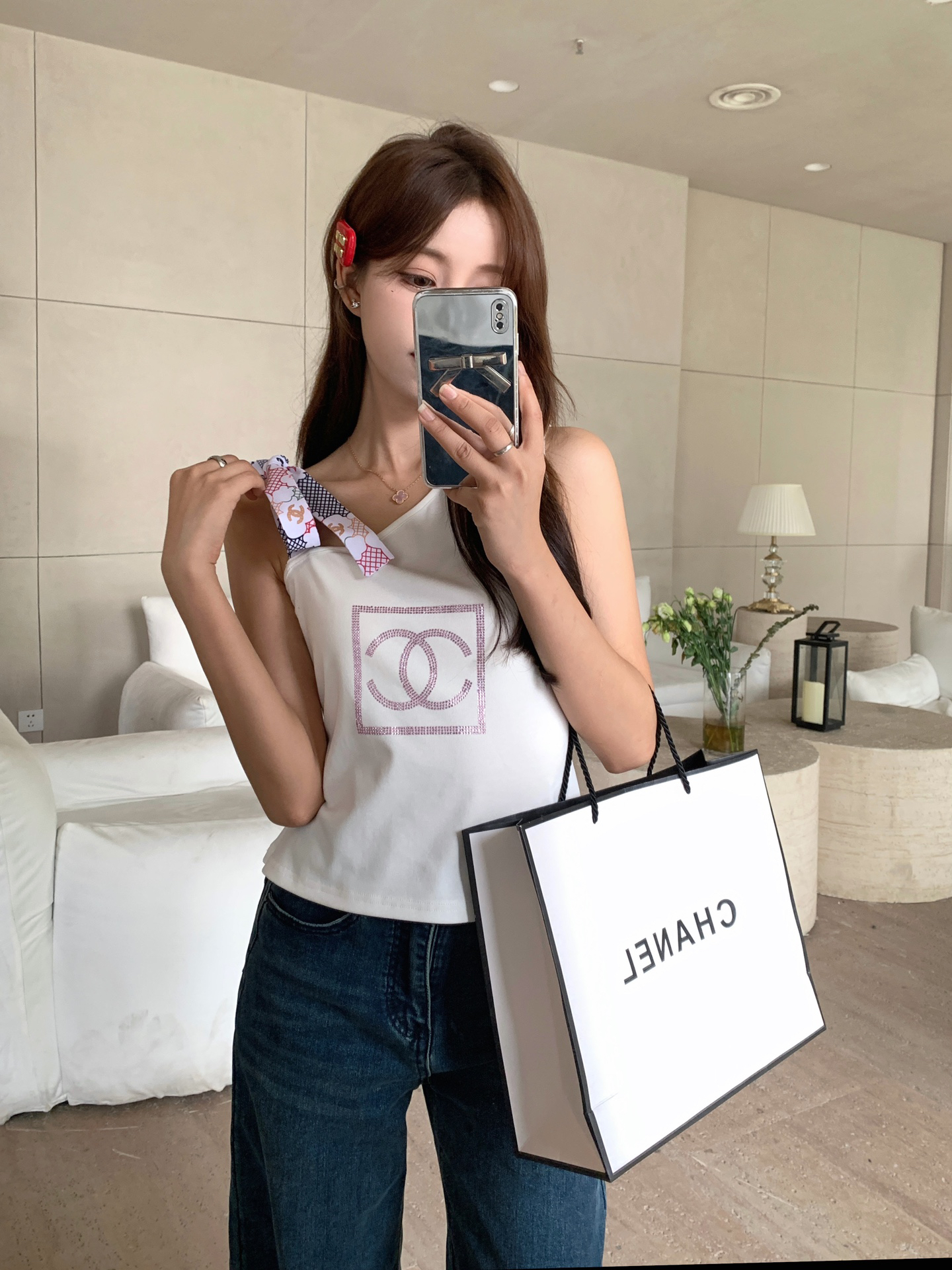 [TOP] CHANEL Vest - White