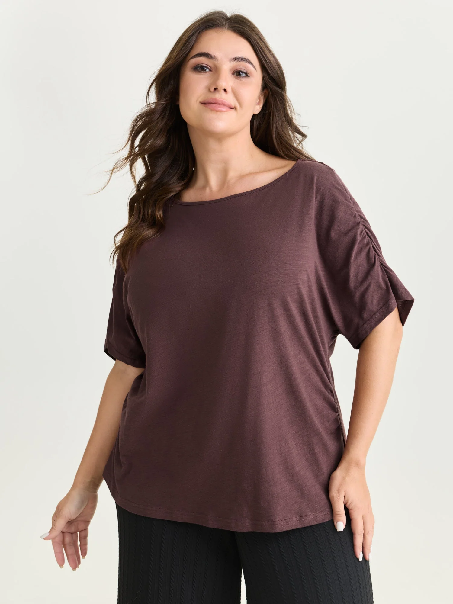 Lace Trim Plain Curvy Hem Knit Top