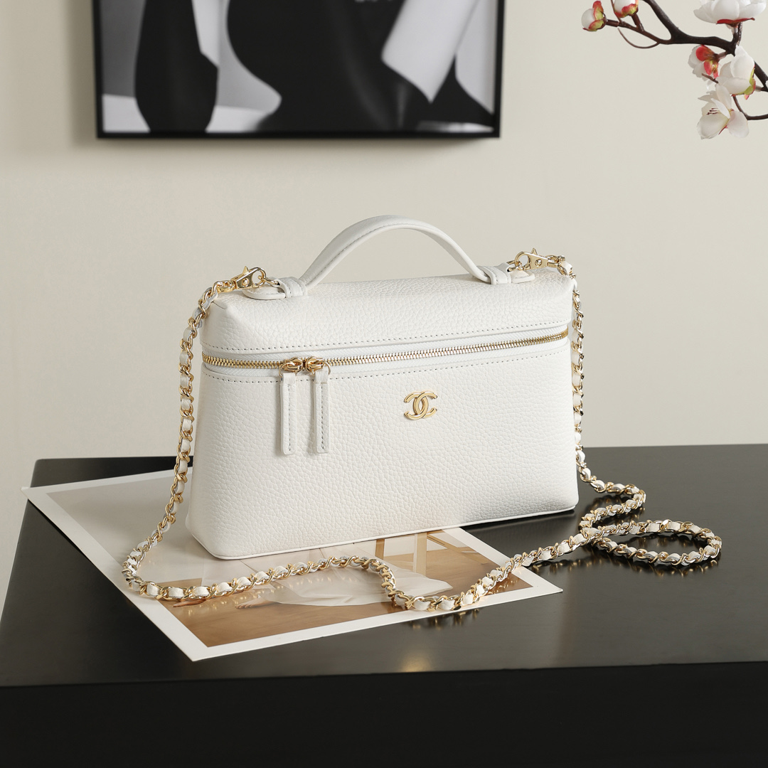[TOP] CHANEL Pouch Bag with Chain 17x19.5x5cm - 3 Color & GHW - 711 Luxury