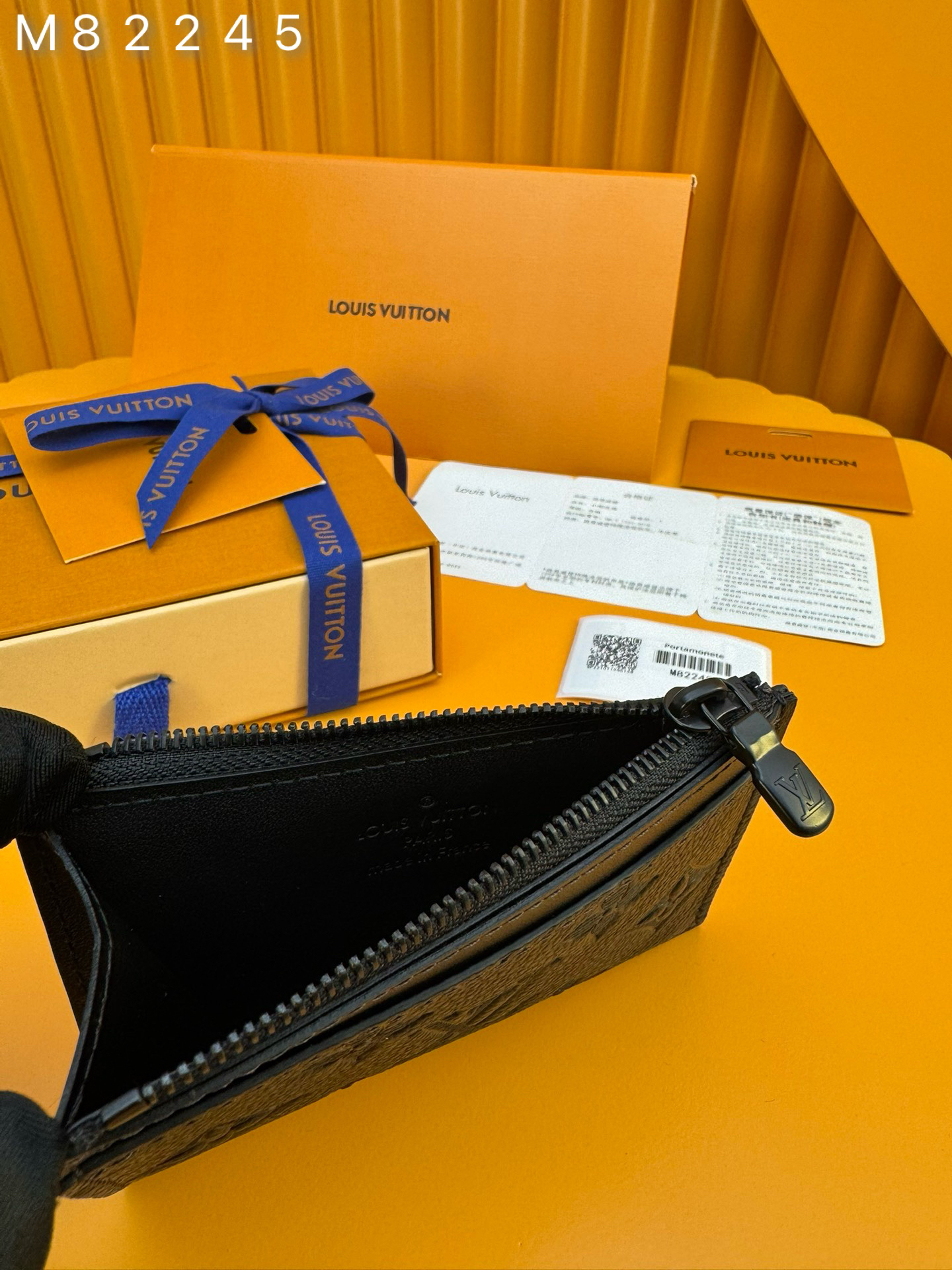 [TOP] Louis Vuitton LV Coin Card Holder Cowhide 11.3x7.5x1cm - Black - 711 Luxury