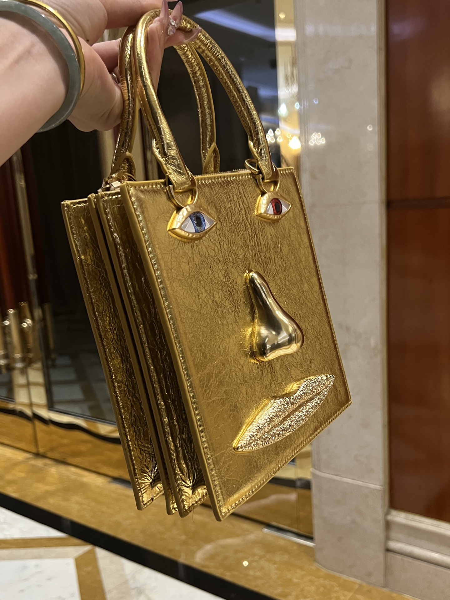 [TOP] Schiaparelli Anatomy Face Bag 20x19x9cm - Gold - 711 Luxury