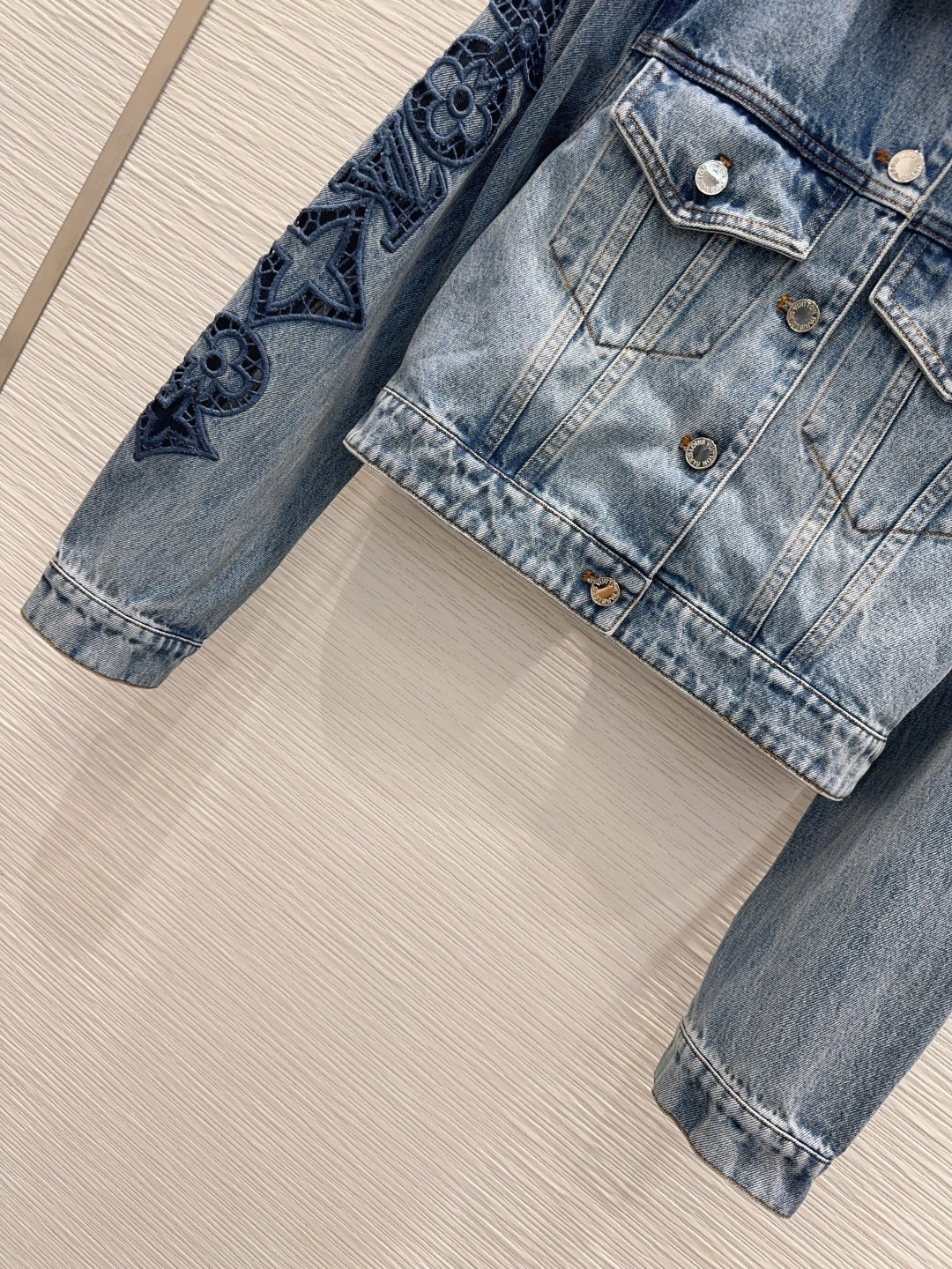 [TOP] Louis Vuitton LV Denim Jacket - Blue