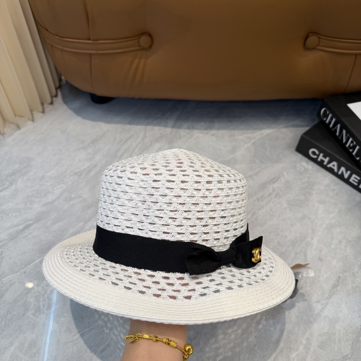 [TOP] CHANEL Hat -White - 711 Luxury