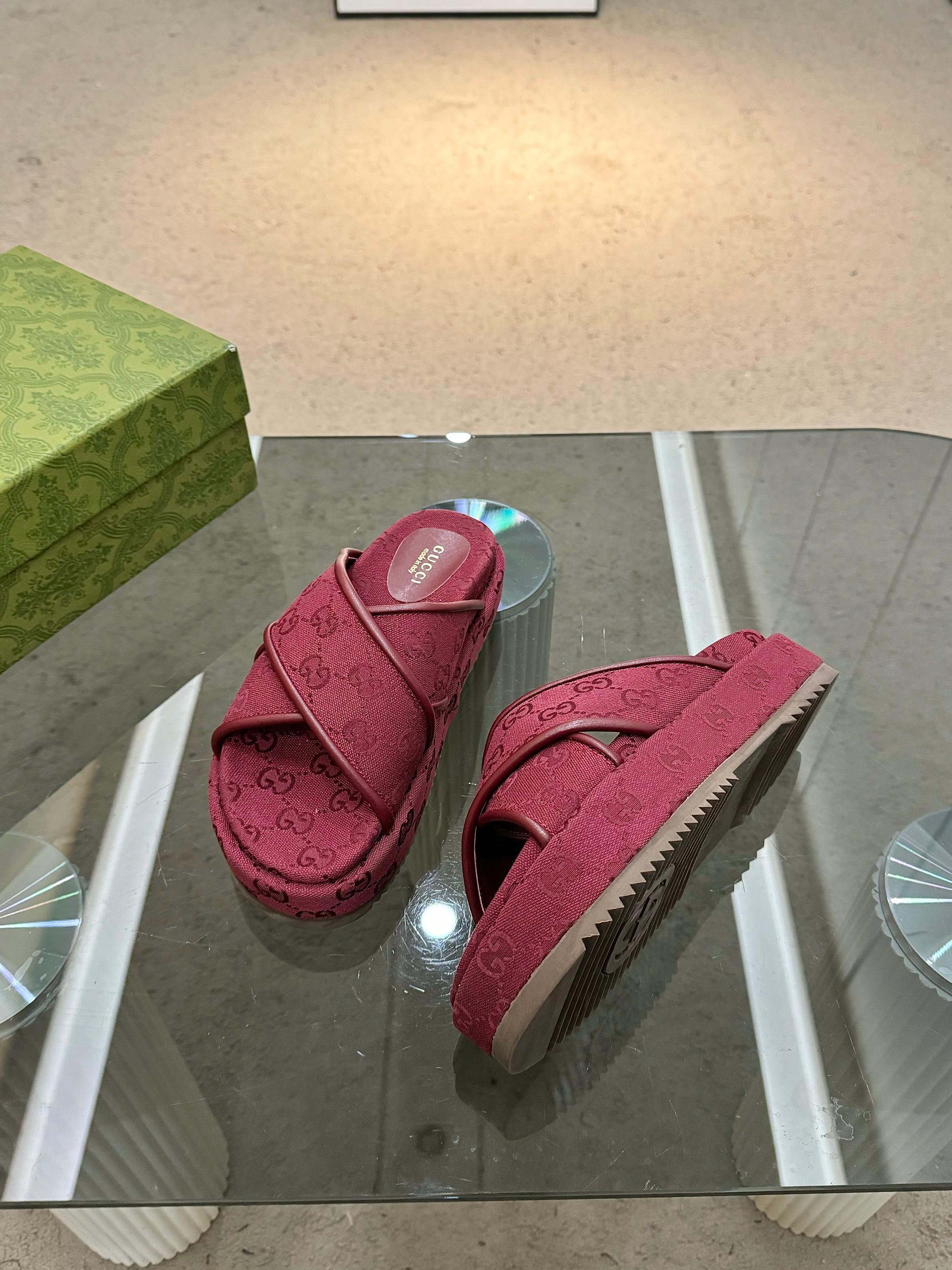 [TOP] GUCCI Platform Sandals  - Red - 711 Luxury