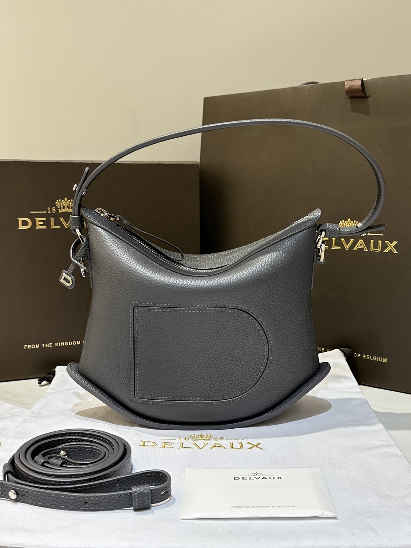 [TOP] Delvaux Pin Swing Bag Calfskin 29x9x20cm - Black - 711 Luxury