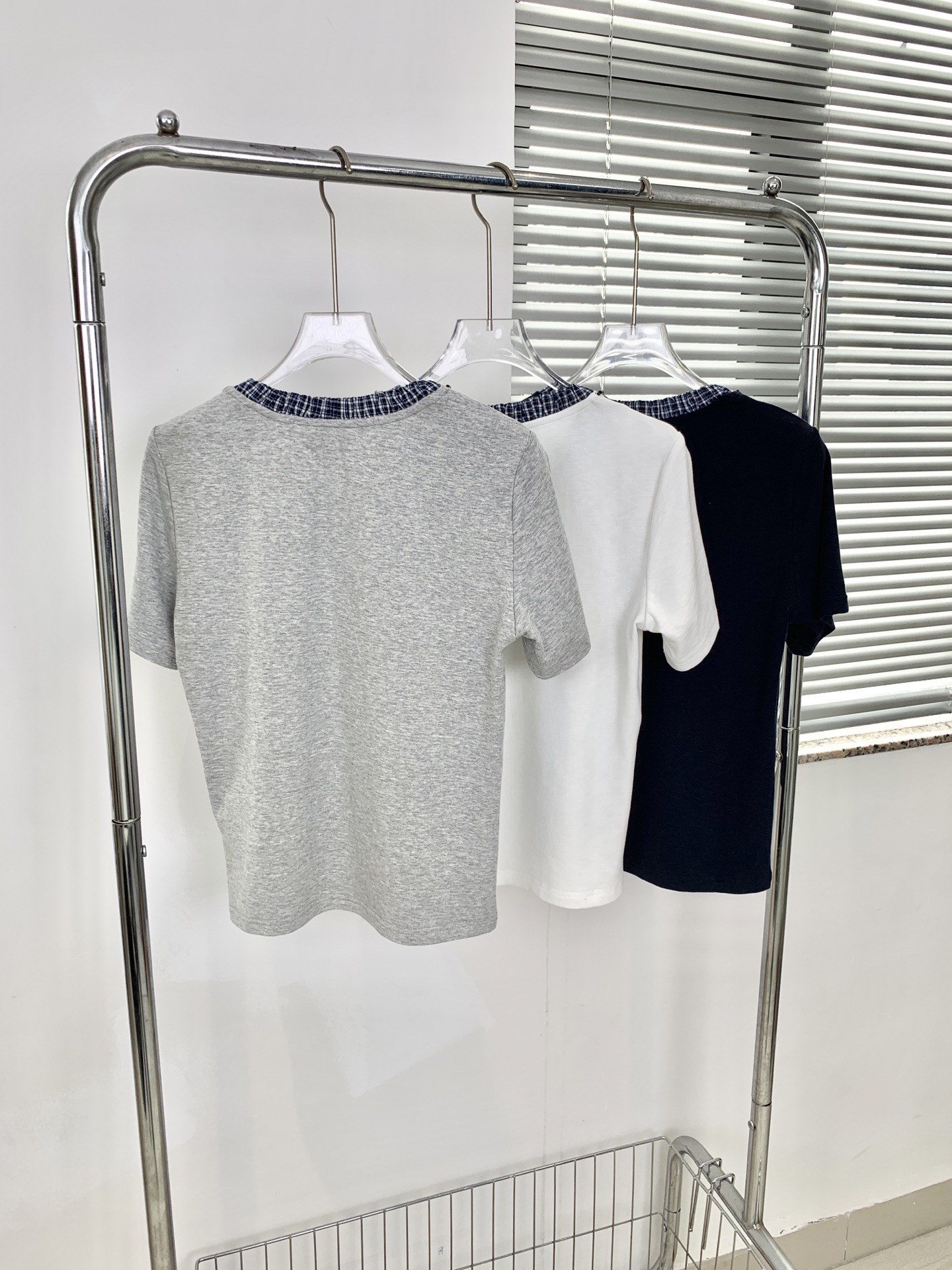 [TOP] Miu Miu T-shirt - 3 Color