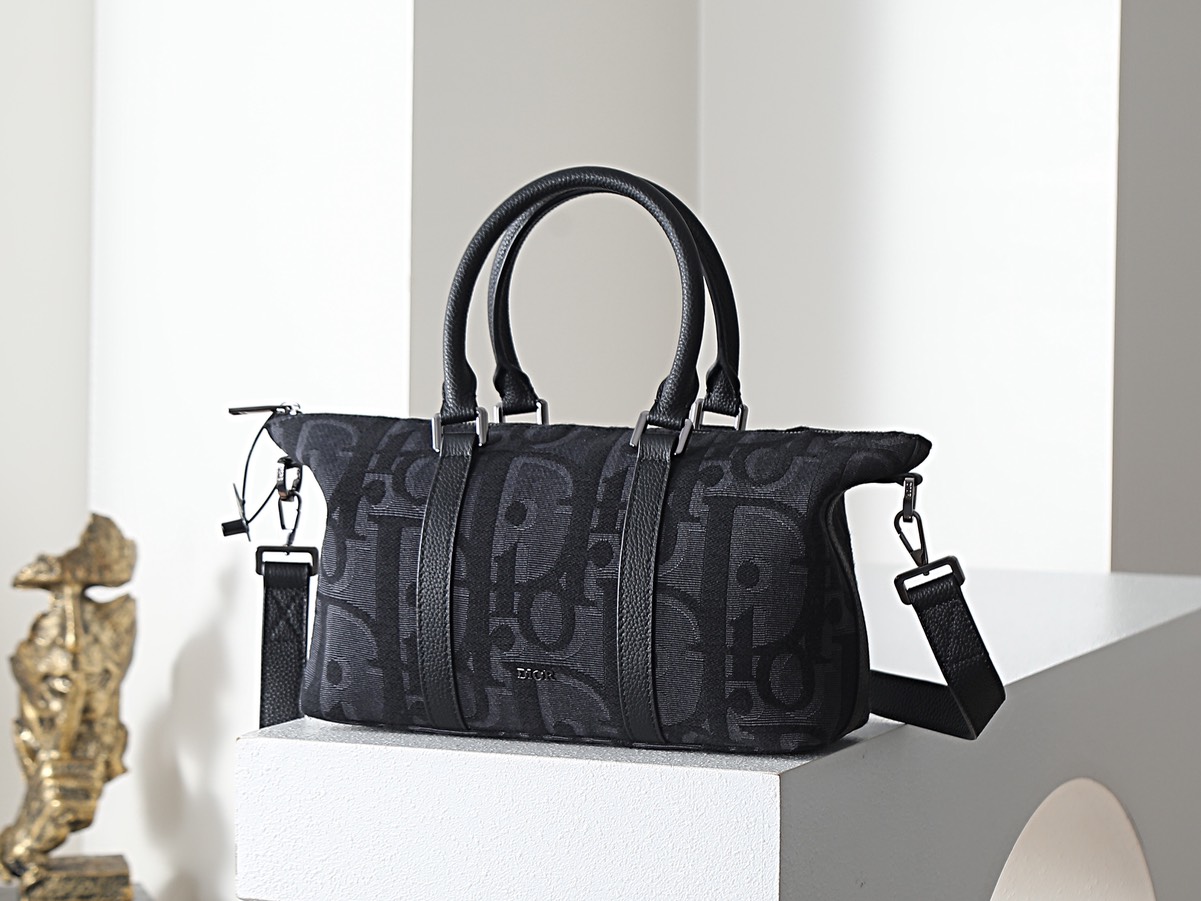 [TOP] Christian Dior Men's Dior Gravity Bag 31 x 18 x 12 cm - Black - 711 Luxury