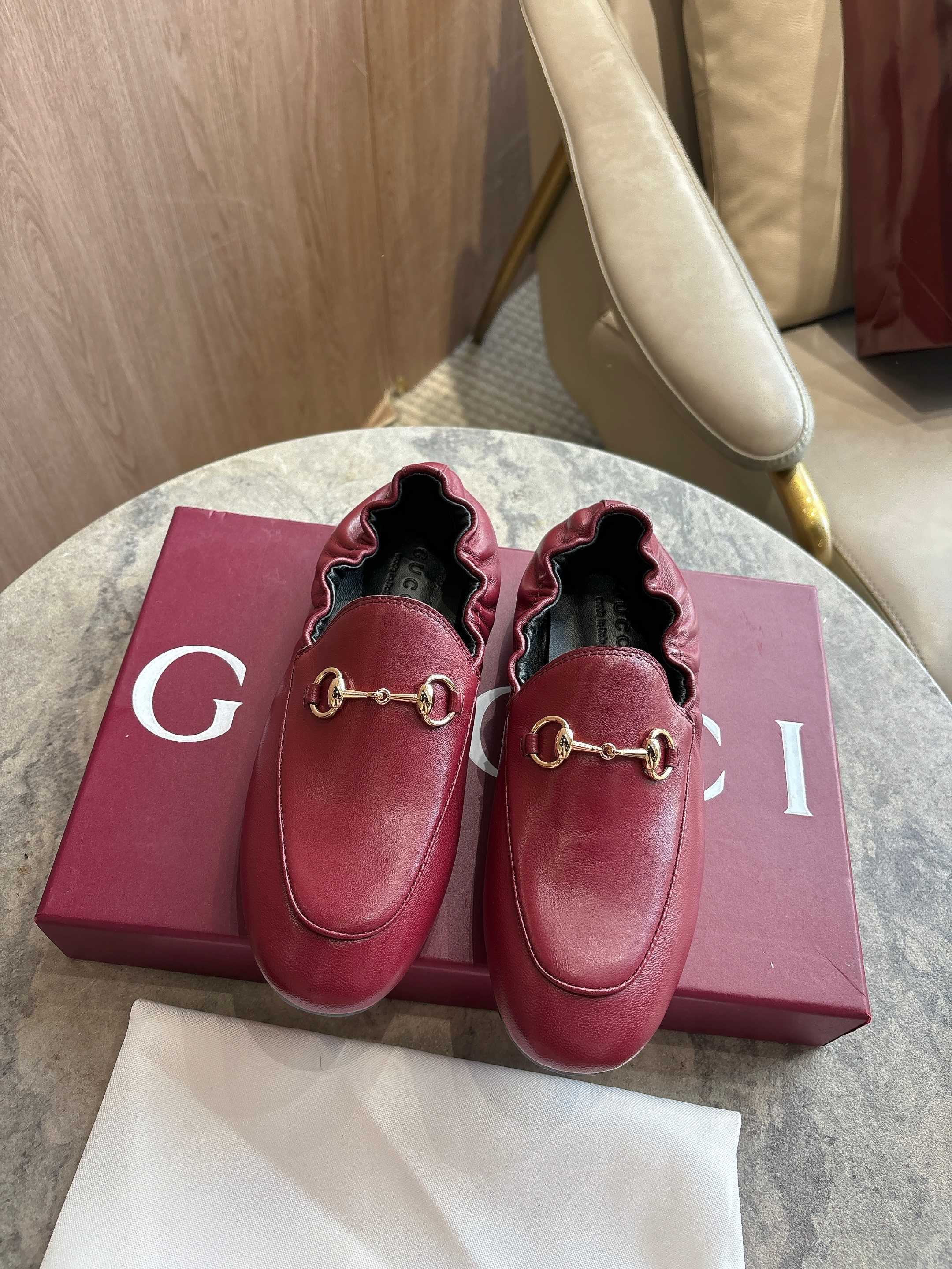 [TOP] GUCCI Loafers - Red - 711 Luxury