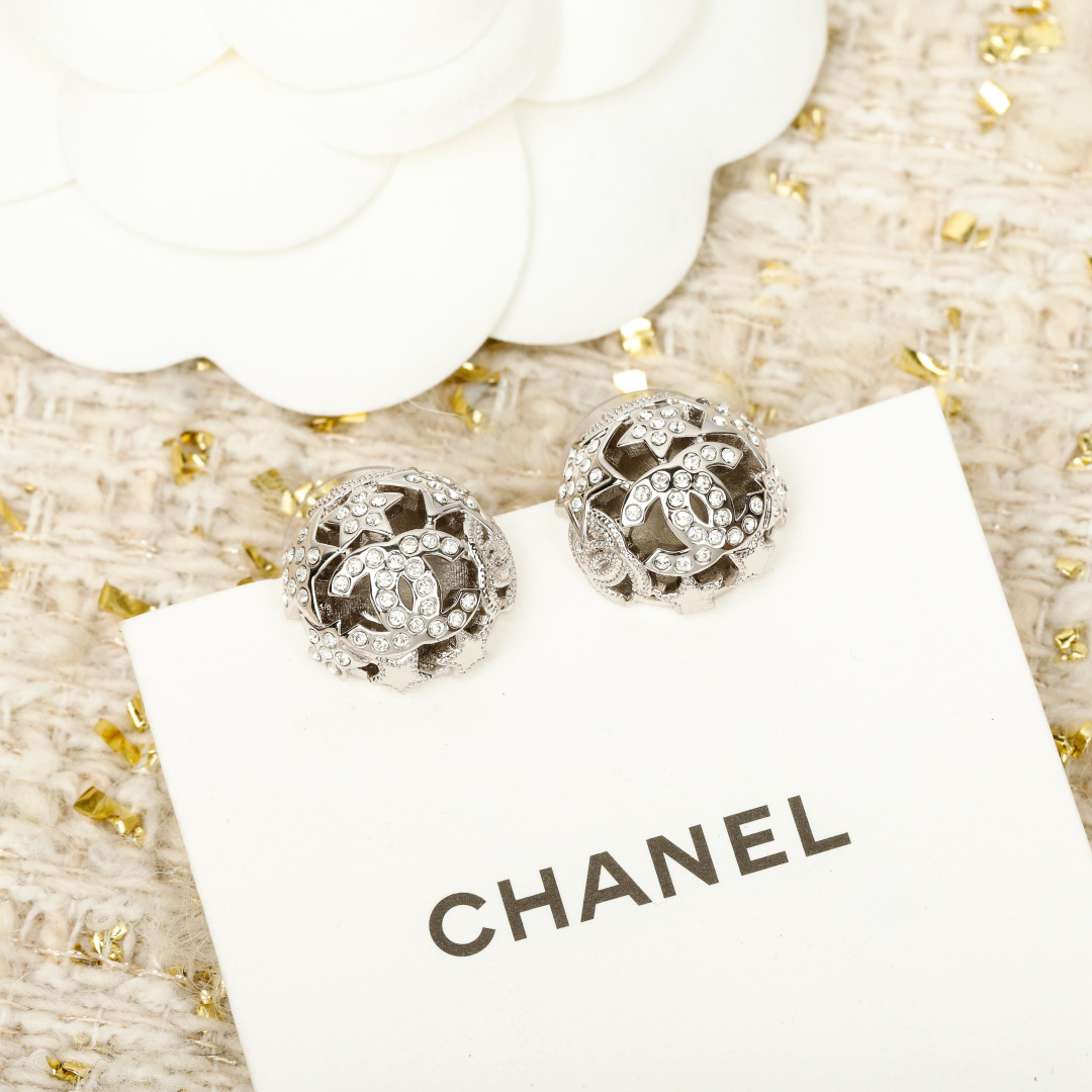 [TOP] CHANEL Earrings - Silver