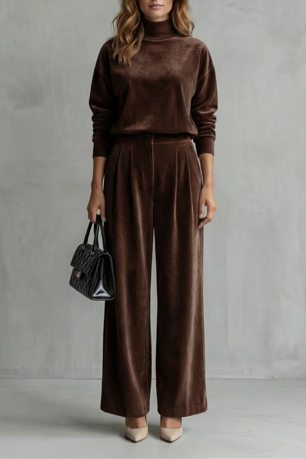 Élianne – Luxe Velour Elegance – Two-Piece Lounge Set