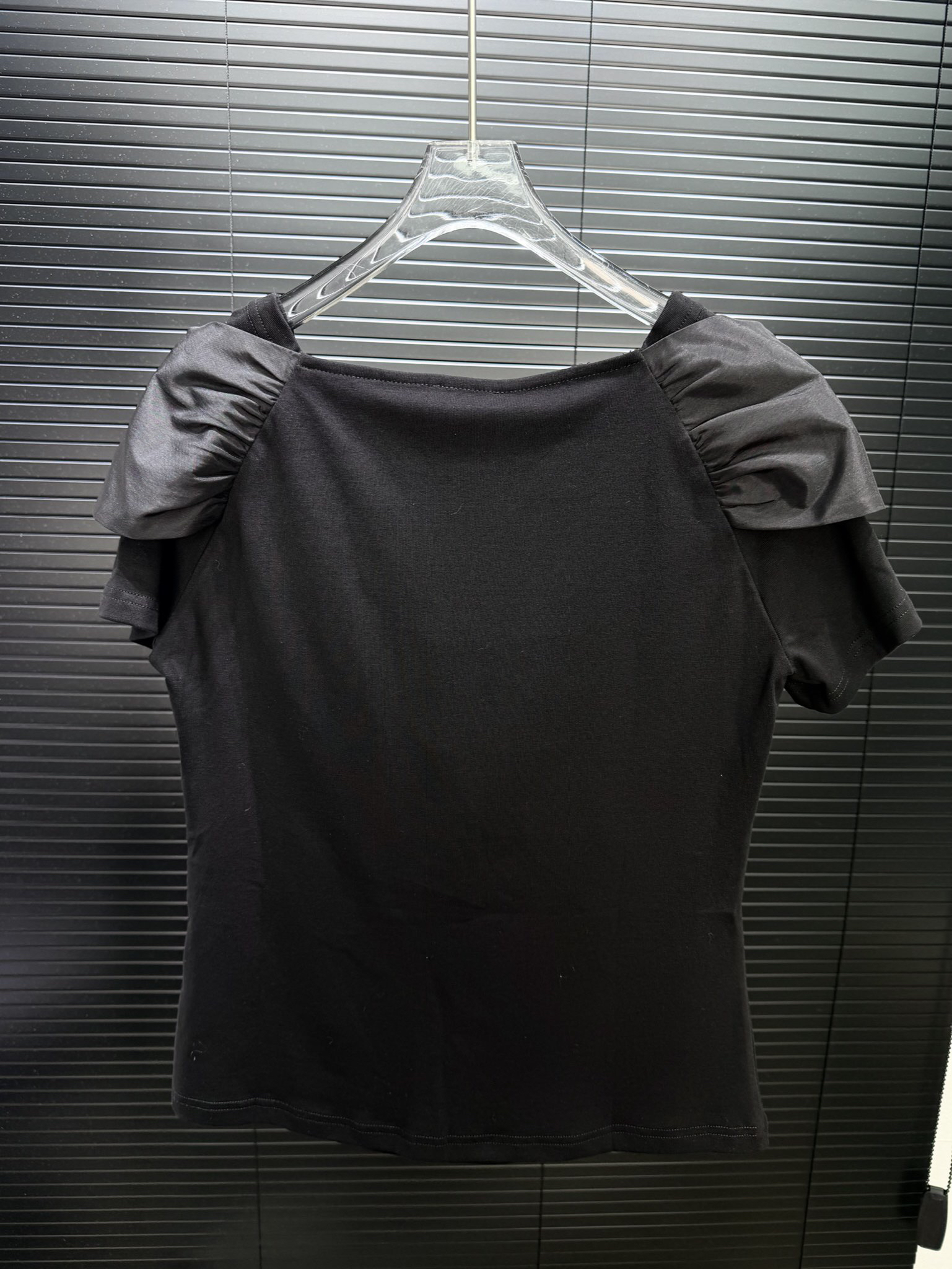 [TOP] CHANEL T-shirt - Black