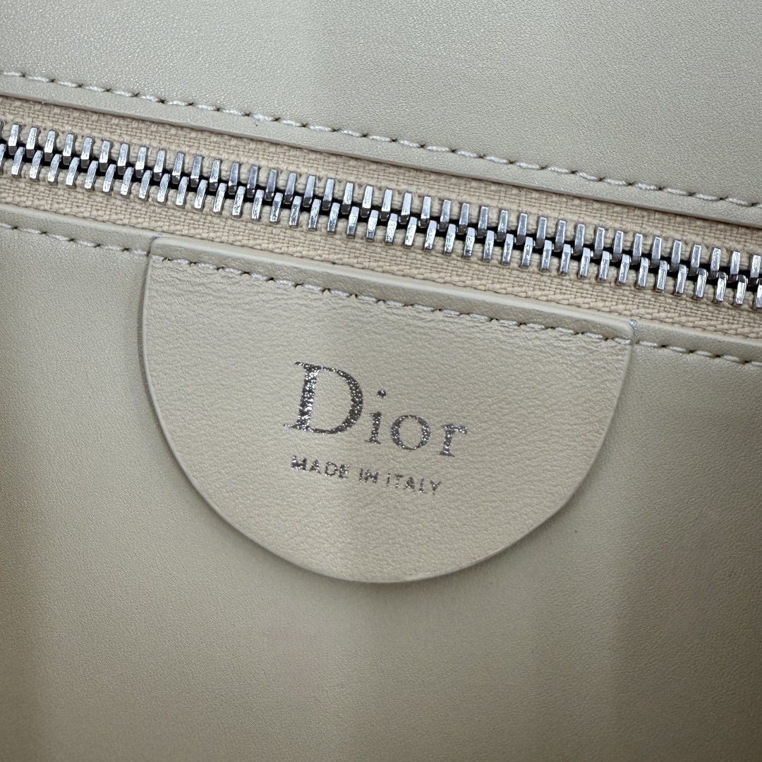 [TOP] Christian Dior Diorly Bag 31.5 x 25 x 8 cm - 3 Colors - 711 Luxury