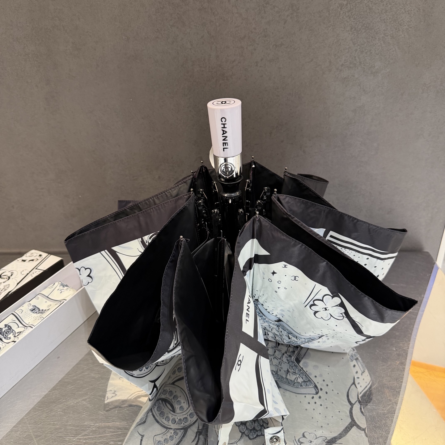 [TOP] CHANEL Umbrella - White - 711 Luxury