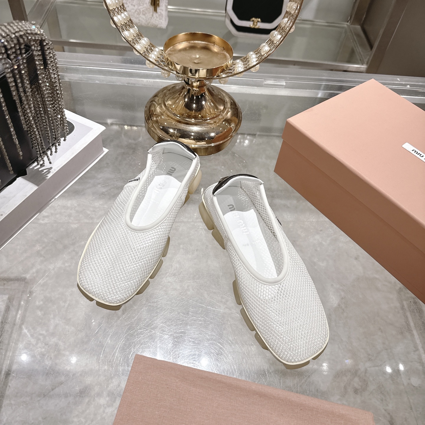 [TOP] Miu Miu Loafer Shoes - White and Black - 711 Luxury