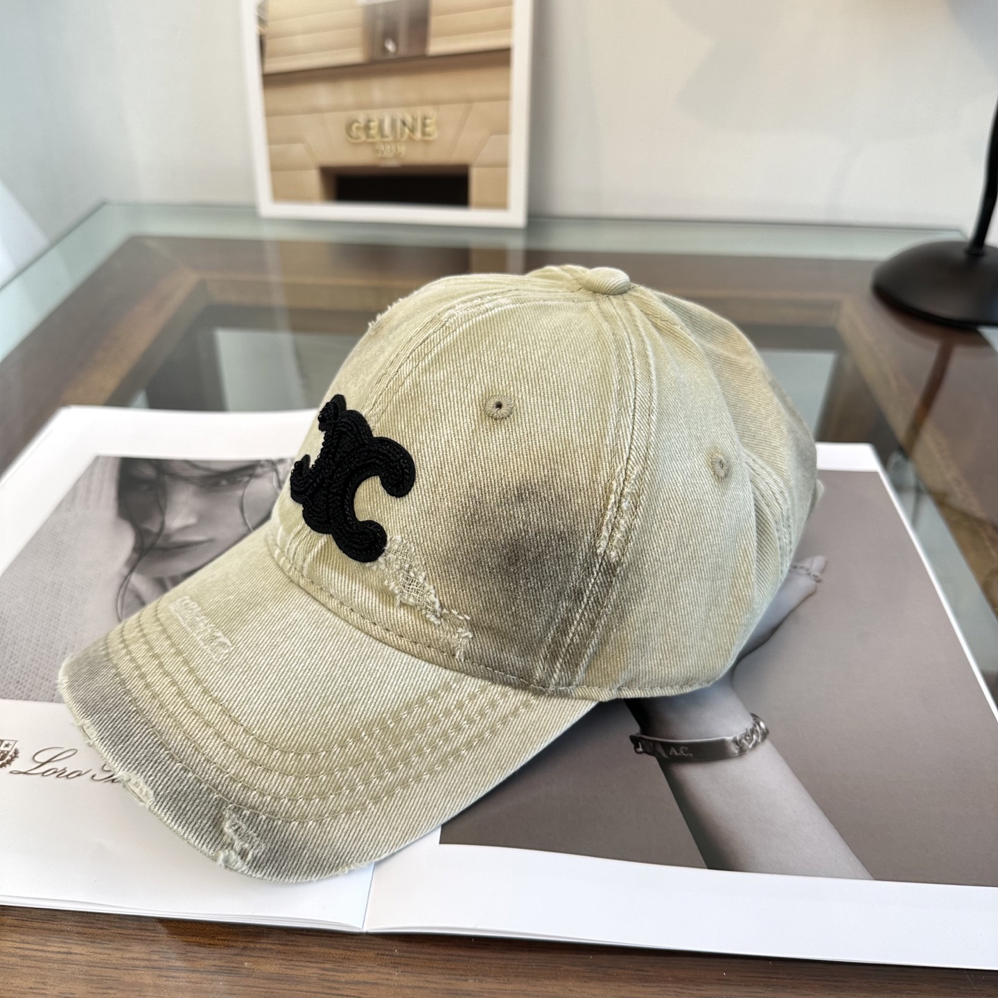[TOP] CELINE Baseball Cap - Beige - 711 Luxury