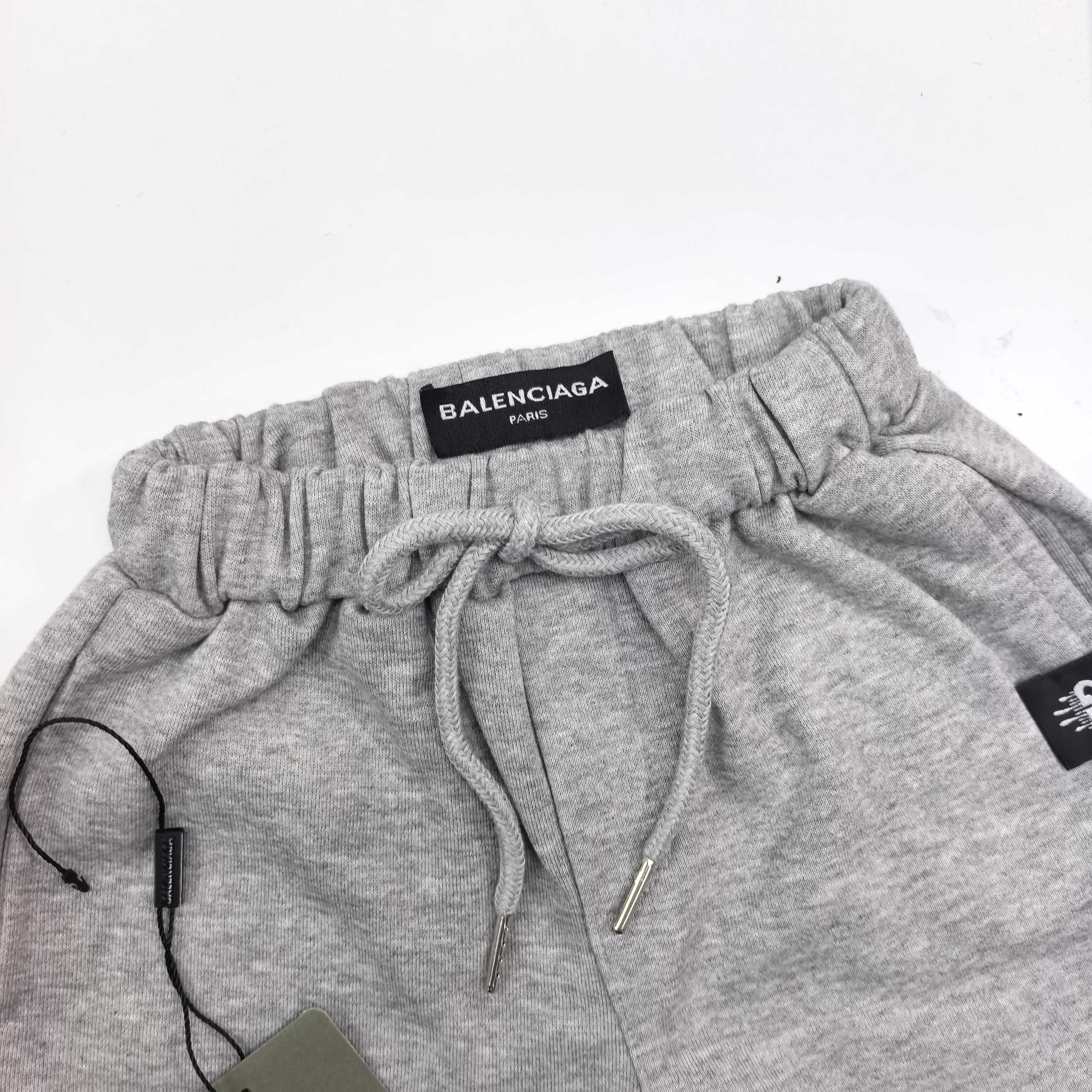 Balenciaga Unisex Kids Heather Gray Mini BB Woven Label Terry Sweat Shorts Boys Girls Sizes 90-150