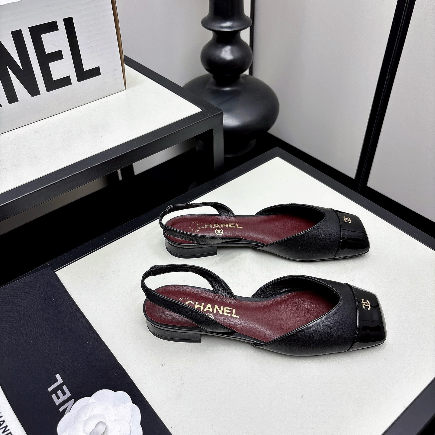 [TOP] CHANEL Mules - Black - 711 Luxury