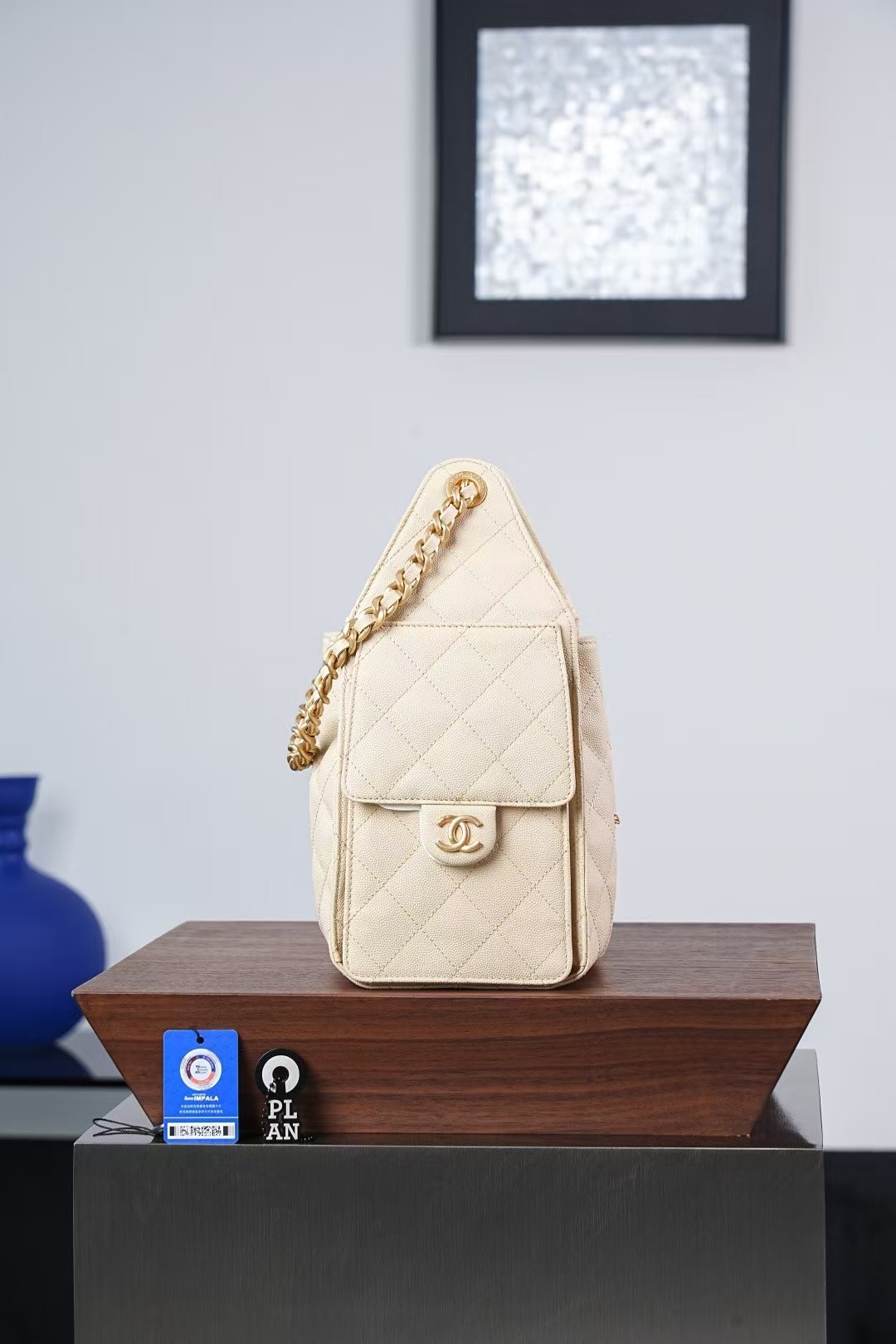 [TOP] CHANEL 25 Hobo Shopping Bag 30x26x14cm - Light Apricot - 711 Luxury