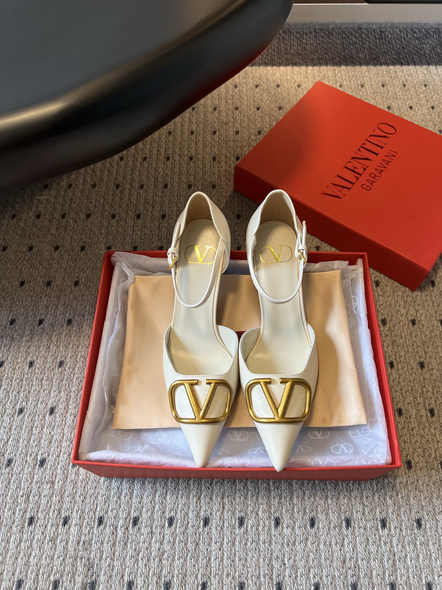 [TOP] VALENTINO High-heeled Shoes  - White - 711 Luxury