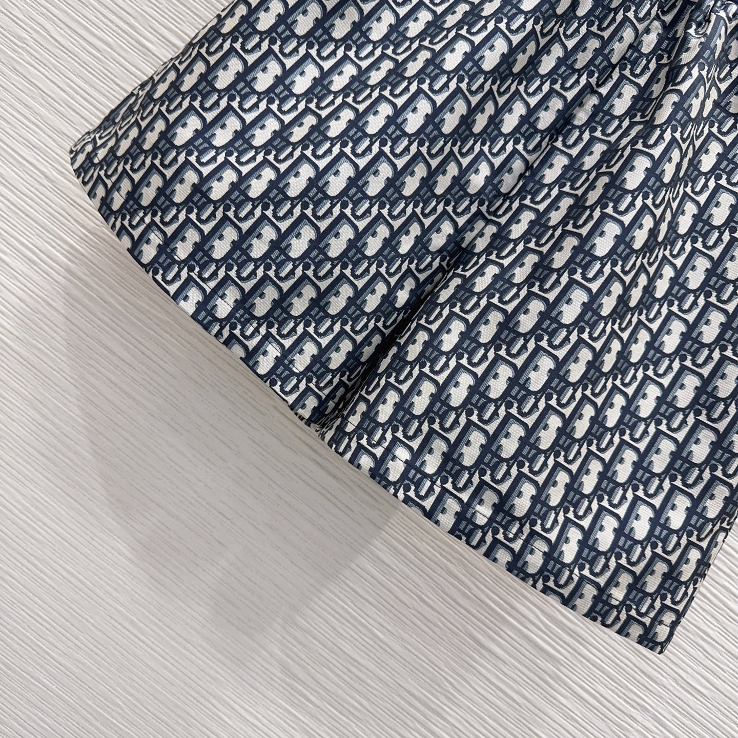 [TOP] Christian Dior Printed T-shirt + Shorts Set - White/Navy Blue