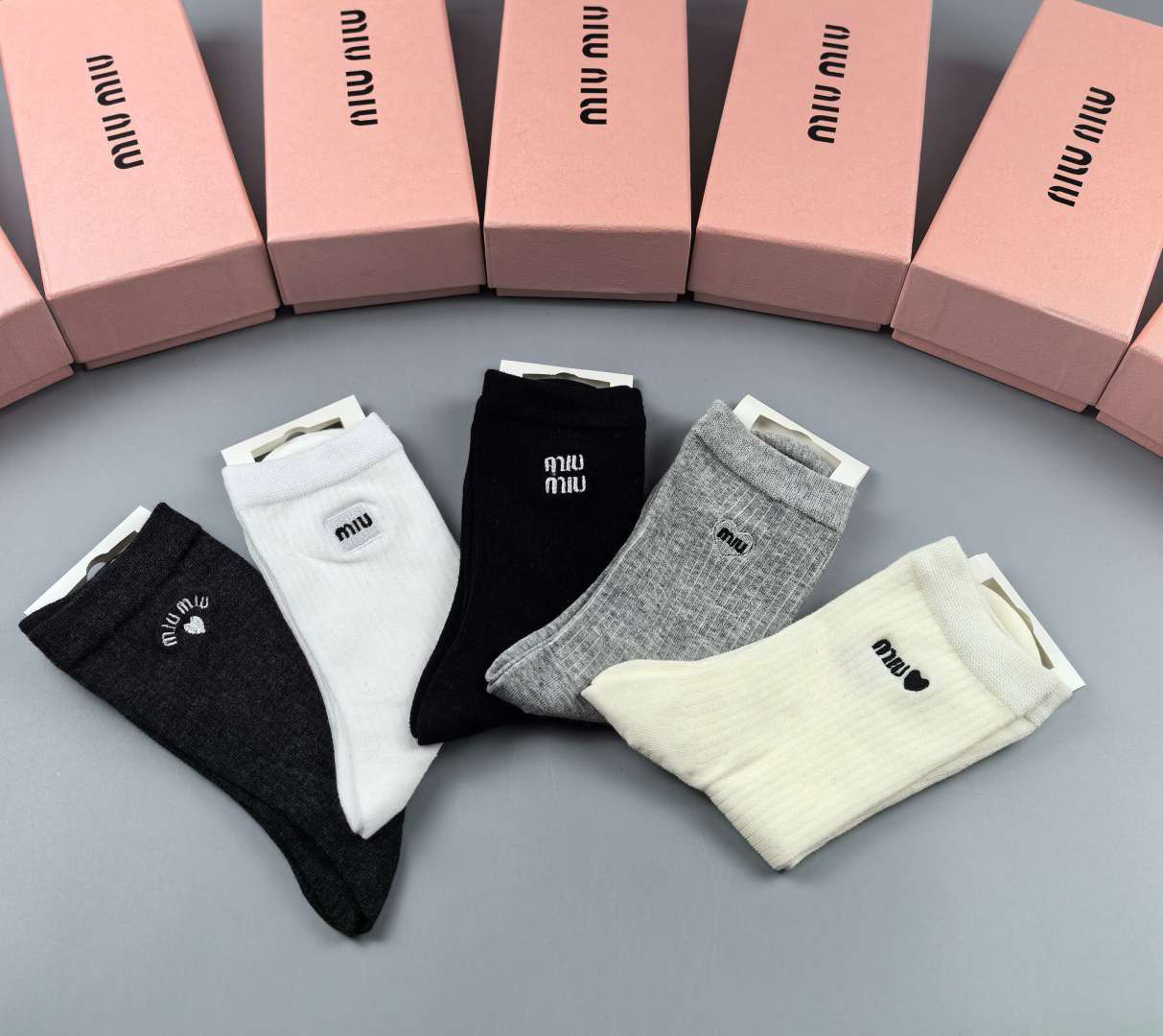 [TOP] Miu Miu Socks - 5 Pieces as a Set - 711 Luxury