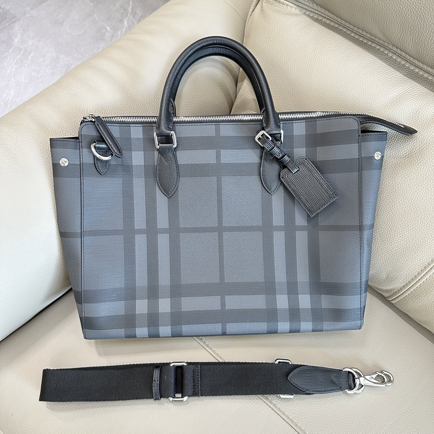 [TOP] BURBERRY Briefcase 40x9x30cm - Gray - 711 Luxury