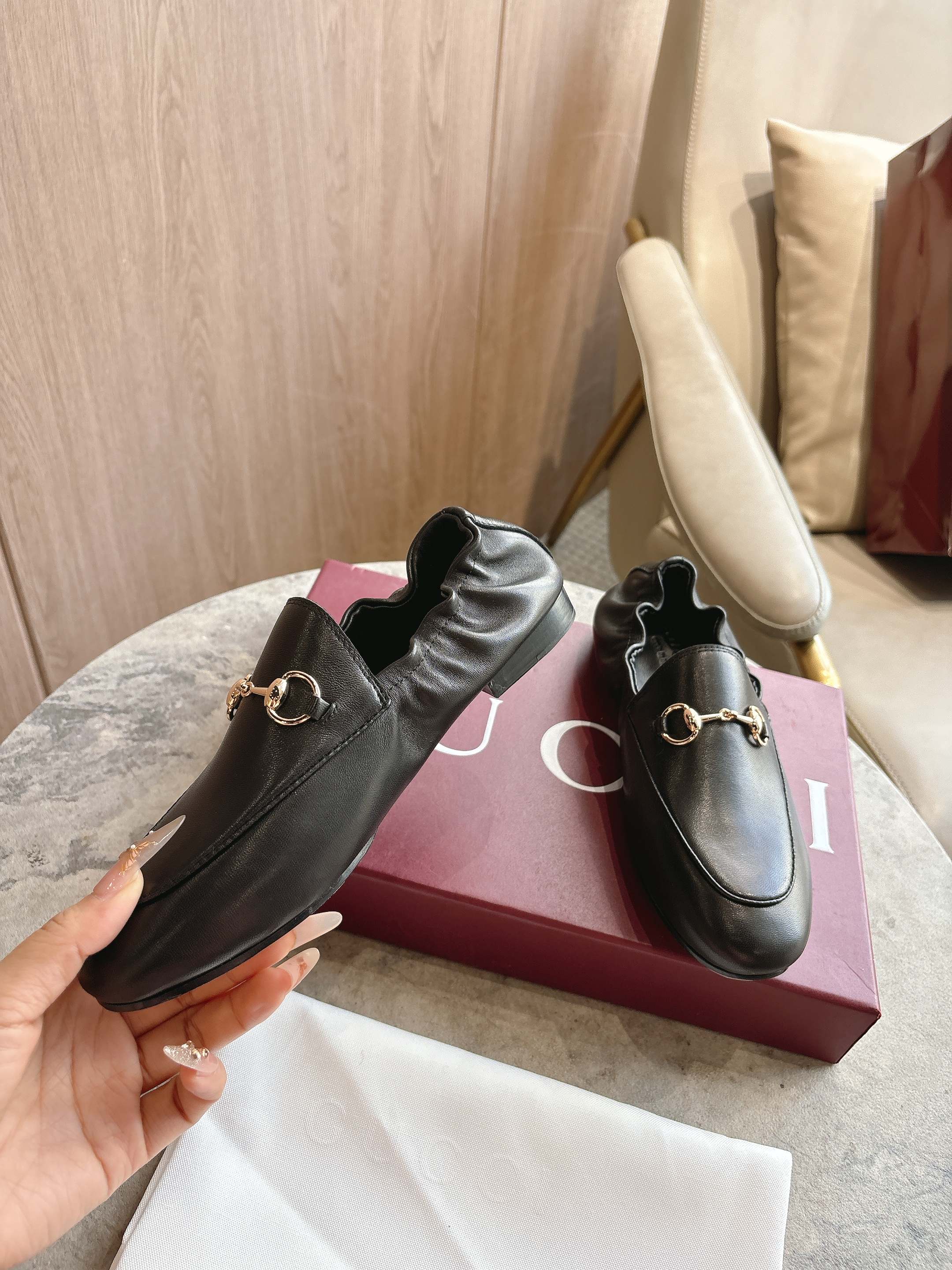 [TOP] GUCCI Loafers - Black - 711 Luxury