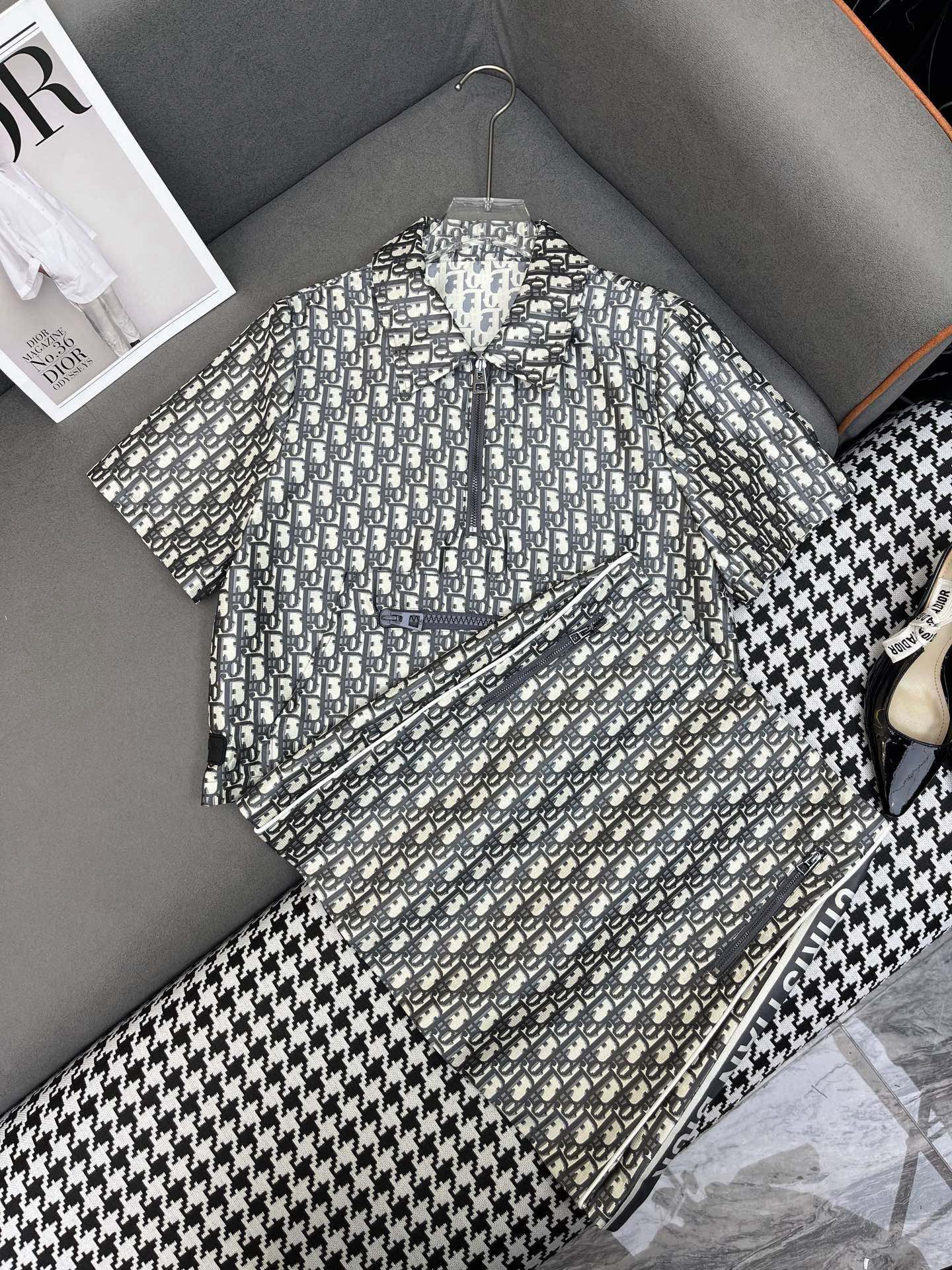 [TOP] Christian Dior Shirt + Skirt Set - Gray