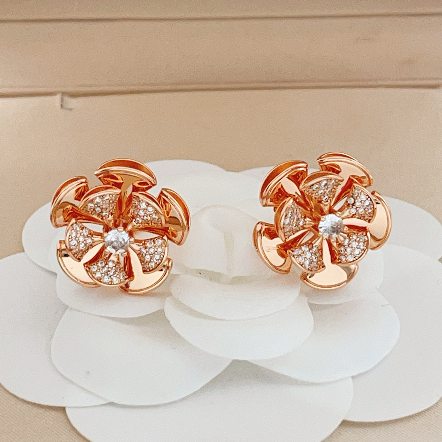 [TOP] BVLGARI Earrings - Rose Gold - 711 Luxury
