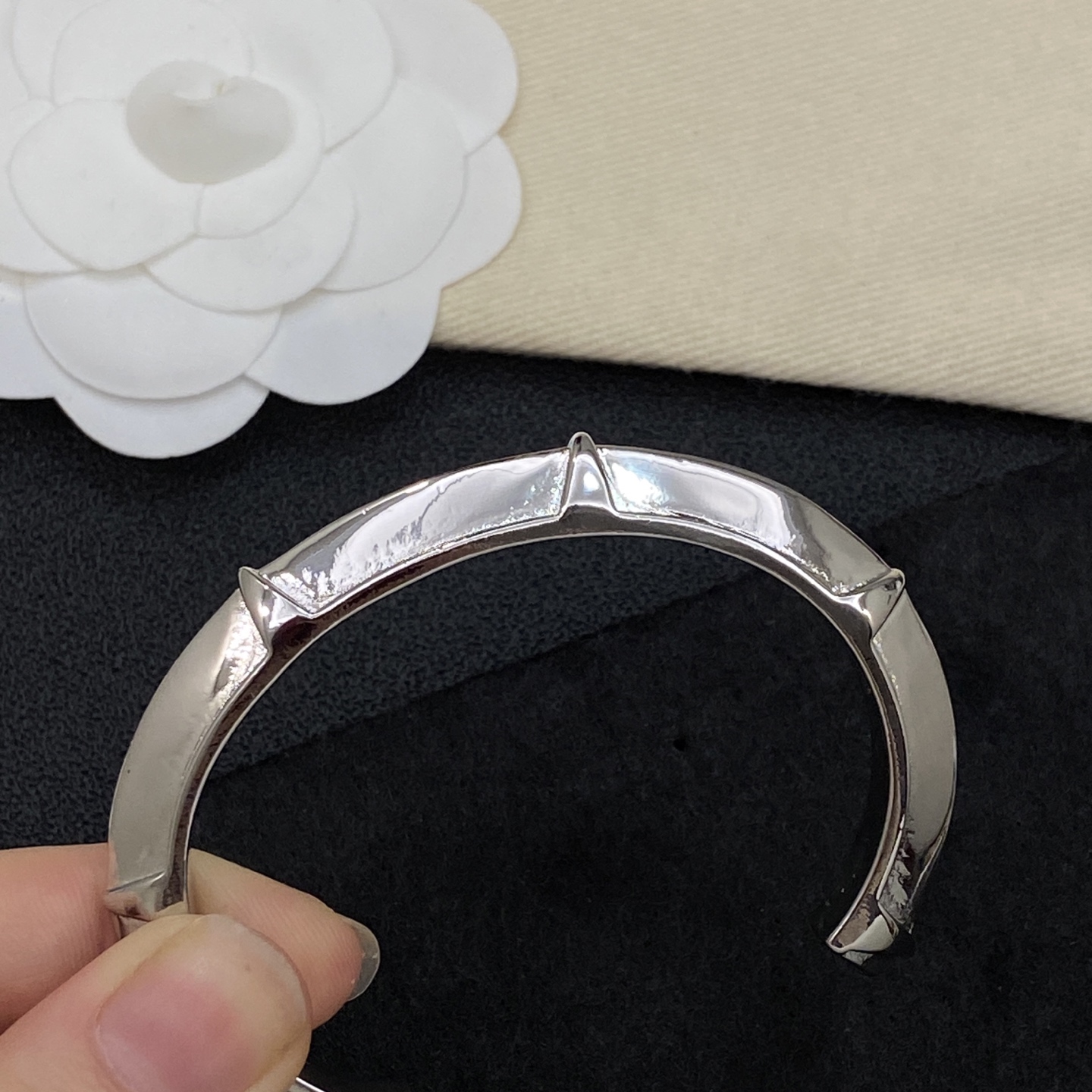 [TOP] Yves Saint Laurent YSL Bracelet - Silver - 711 Luxury