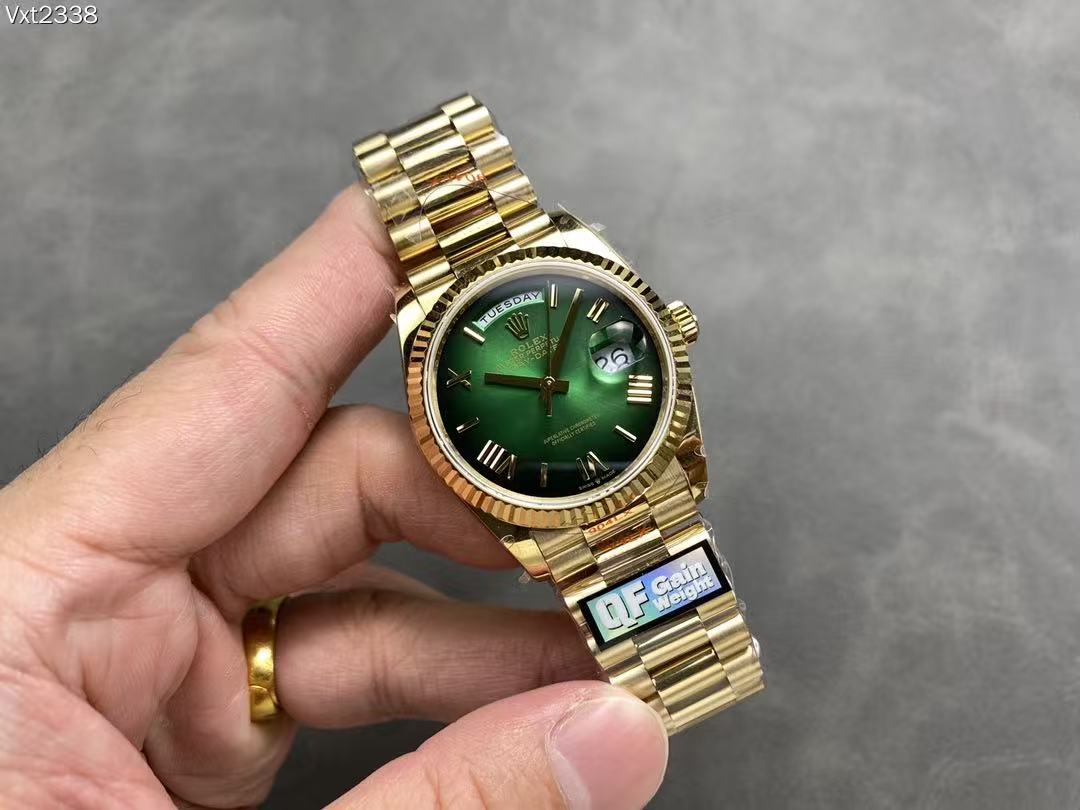 [TOP] ROLEX Watch 40mm - Green and Gold - 711 Luxury