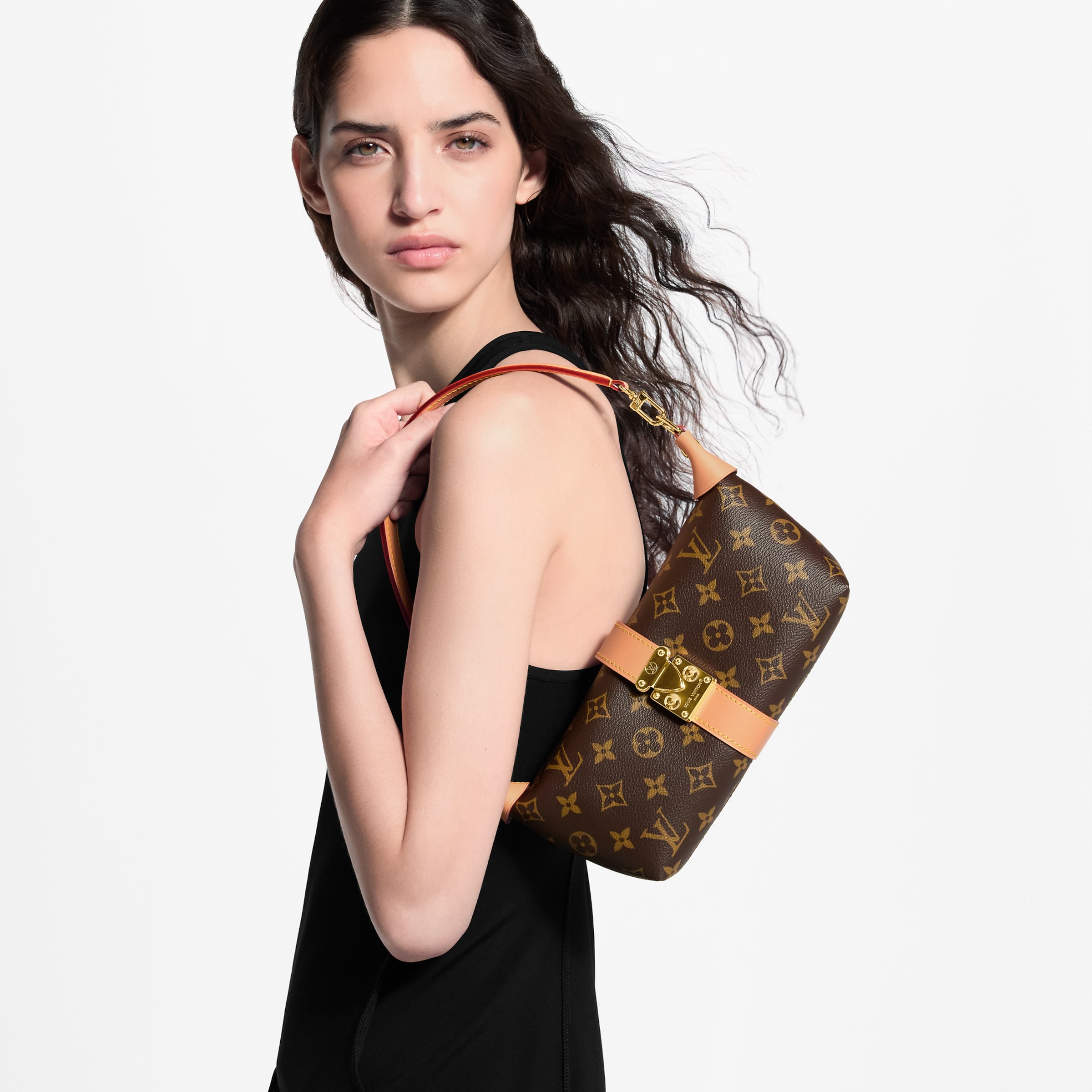 Louis Vuitton Bag LOUIS VUITTON Pochette Mia Monogram Handbags #395128 View 2 | Nigo Office