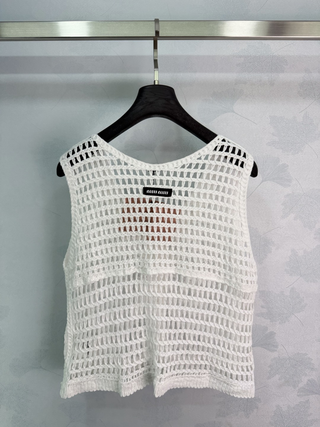 [TOP] Miu Miu Vest - White - 711 Luxury
