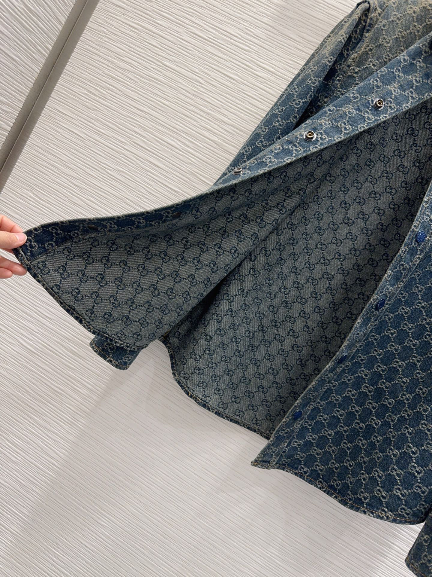 [TOP] GUCCI Denim Shirt - Blue