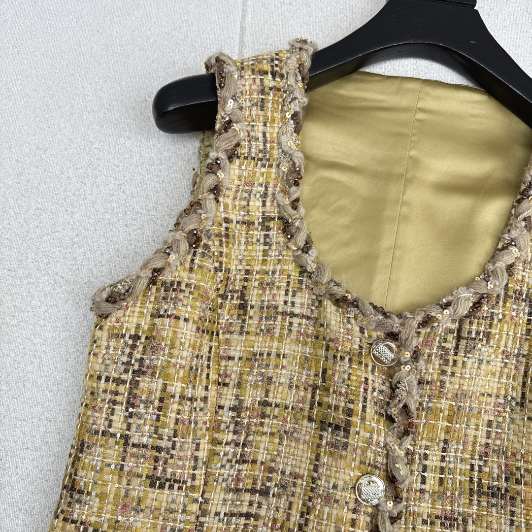[TOP] CHANEL Woven Sleeveless Dress - Gold