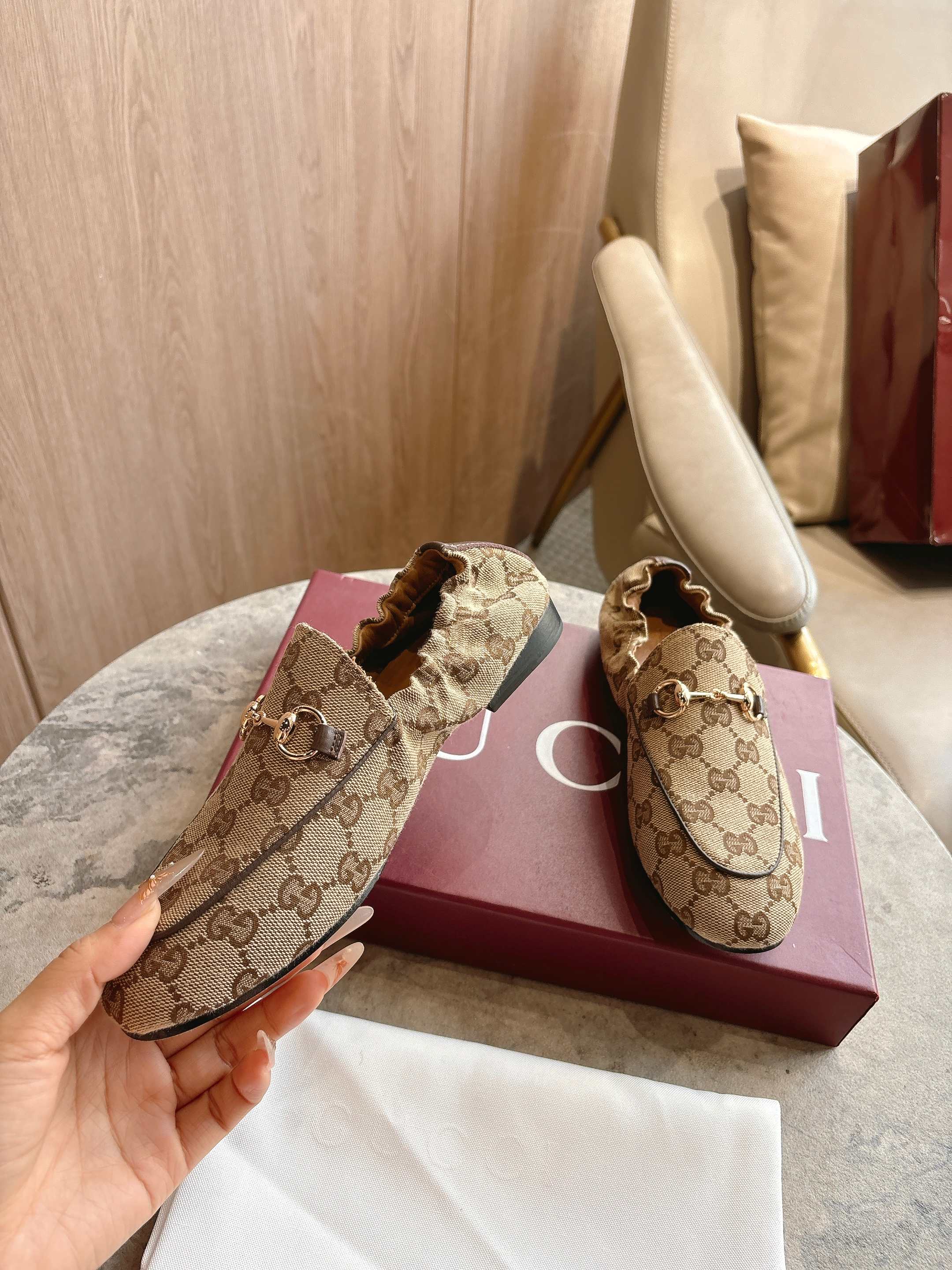 [TOP] GUCCI Loafers - Brown - 711 Luxury