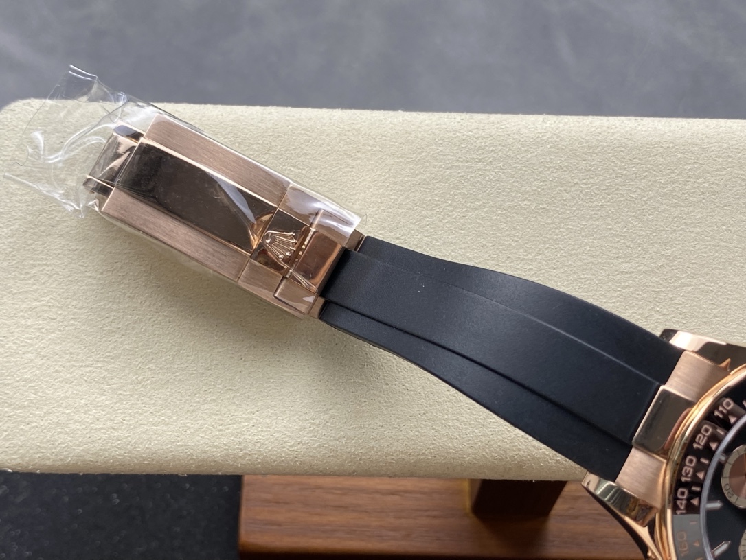 [TOP] ROLEX Men's Watch 40mm - Rose Gold