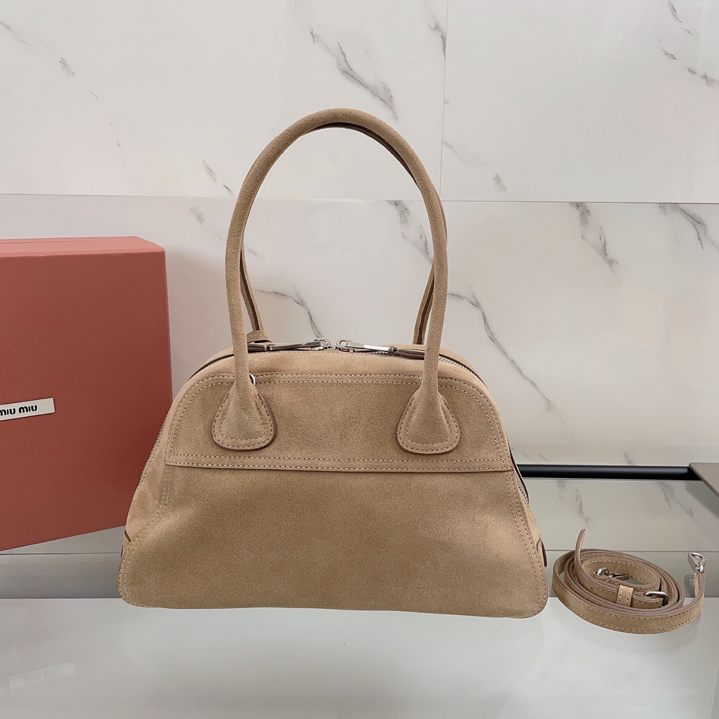 [TOP] Miu Miu Vivant Handbag 32X19.5X11CM - Khaki - 711 Luxury