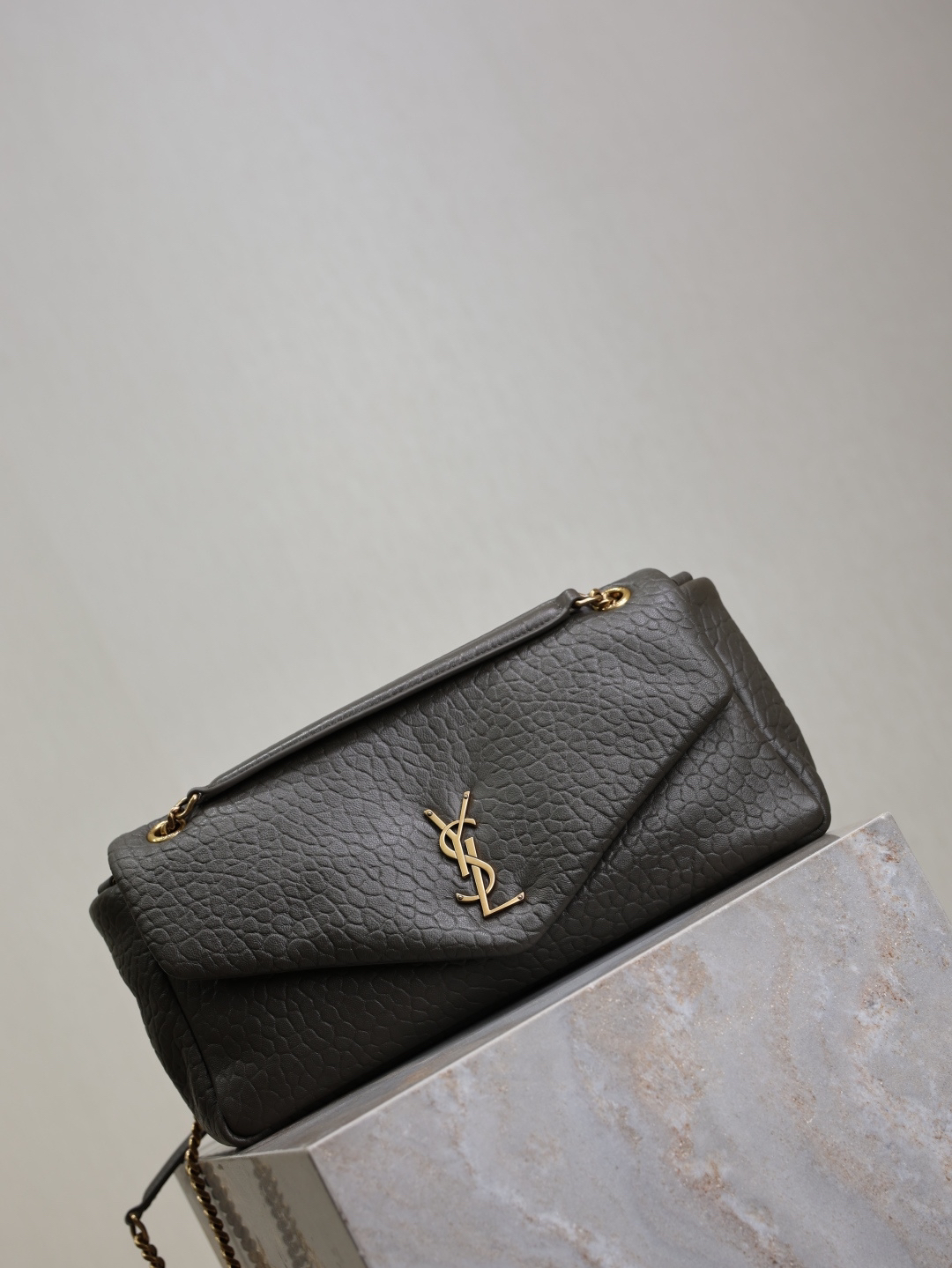 [TOP] Yves Saint Laurent YSL Calypso Lambskin Chain Bag 30x15x7.5cm - Green & GHW - 711 Luxury