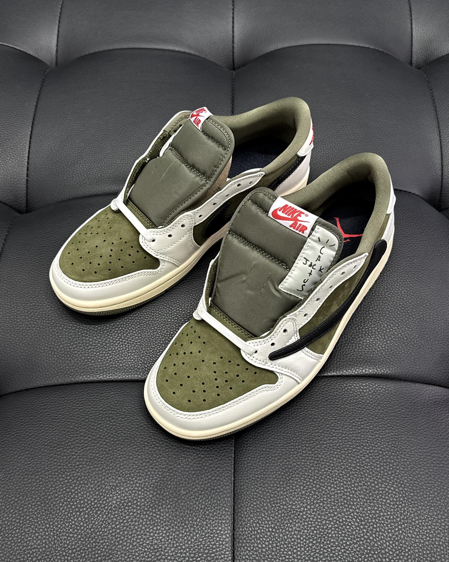 Nike Travis Scott x Jordan Air Jordan 1 Low OG 