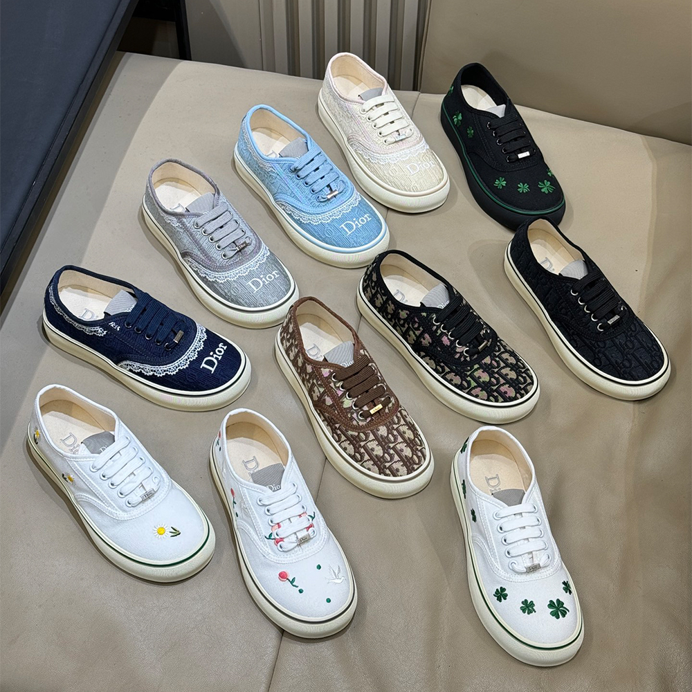 Dior Shoes DIOR Dior Saltwind Sneaker Bleu Ciel | Nigo Office